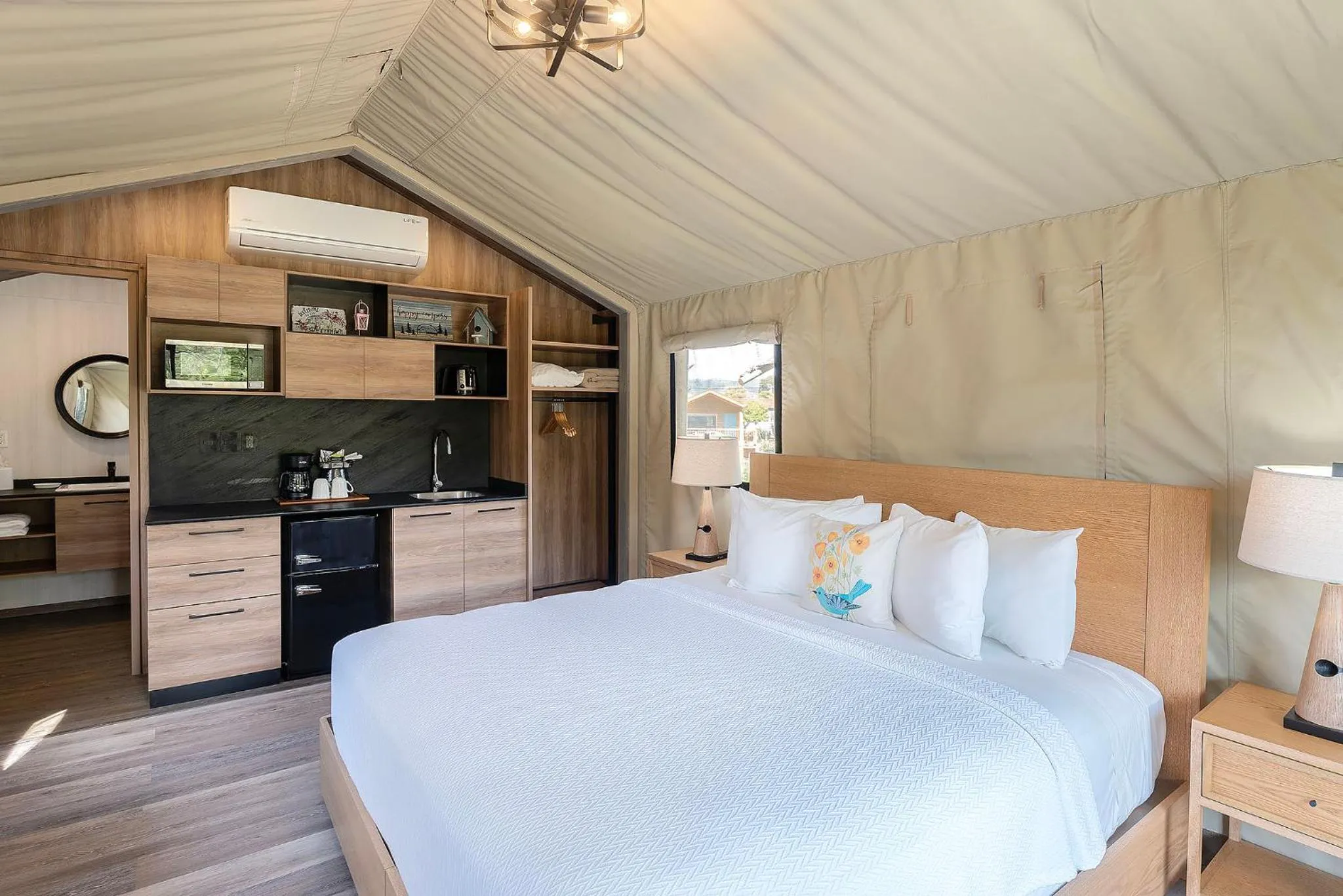 Bed in Carmel River Inn & Cottages