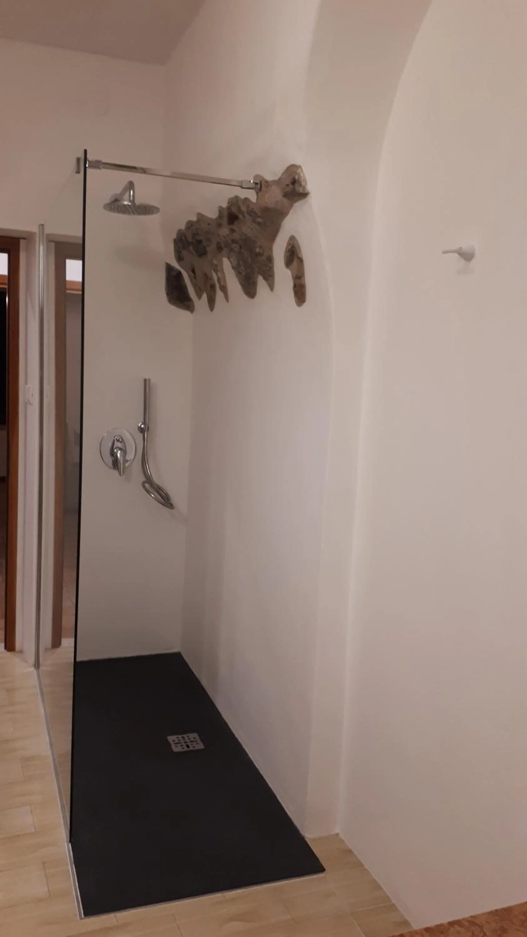 Shower in Ledro Lake Suite "Pur"