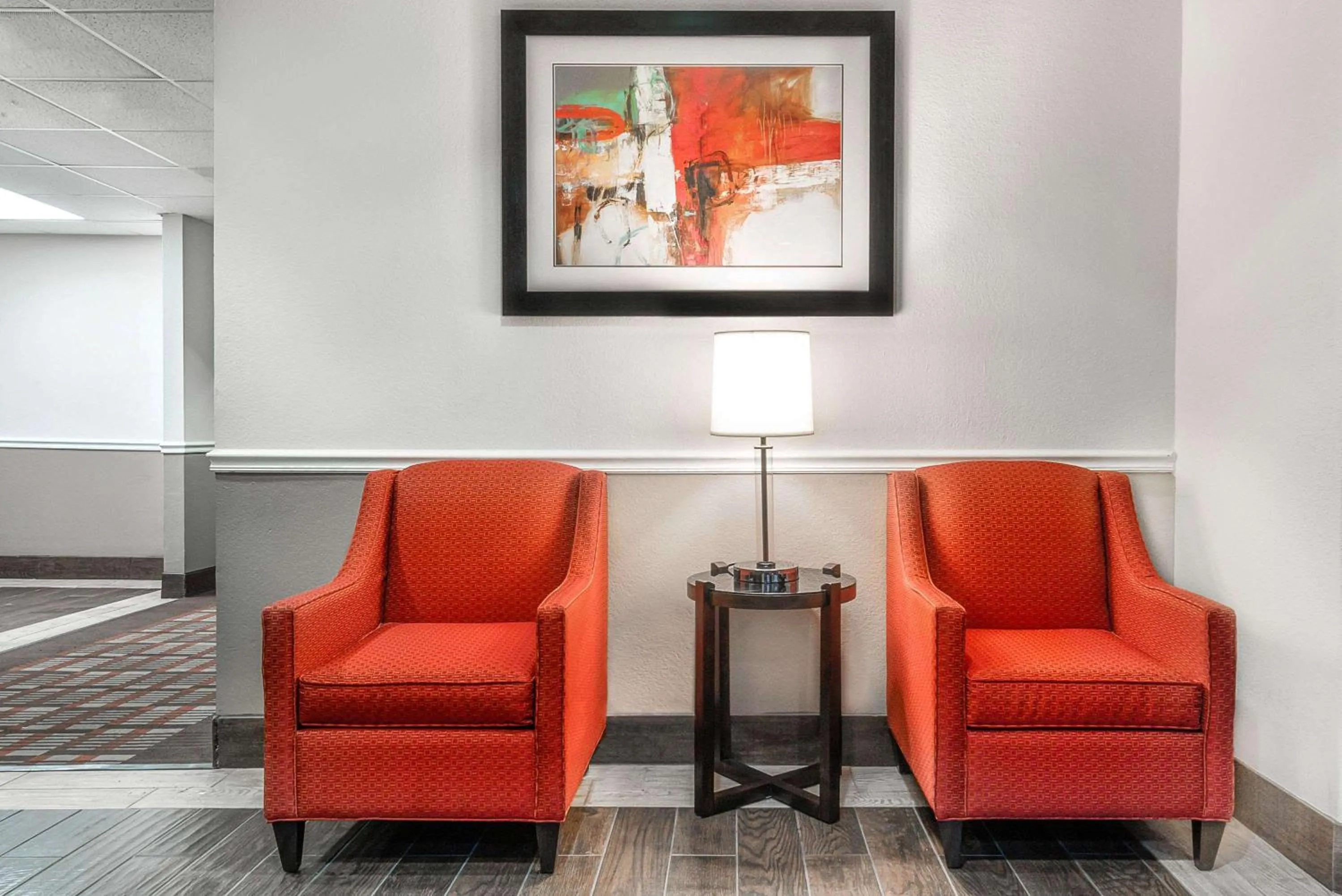 Lobby or reception in Days Inn & Suites by Wyndham Dallas