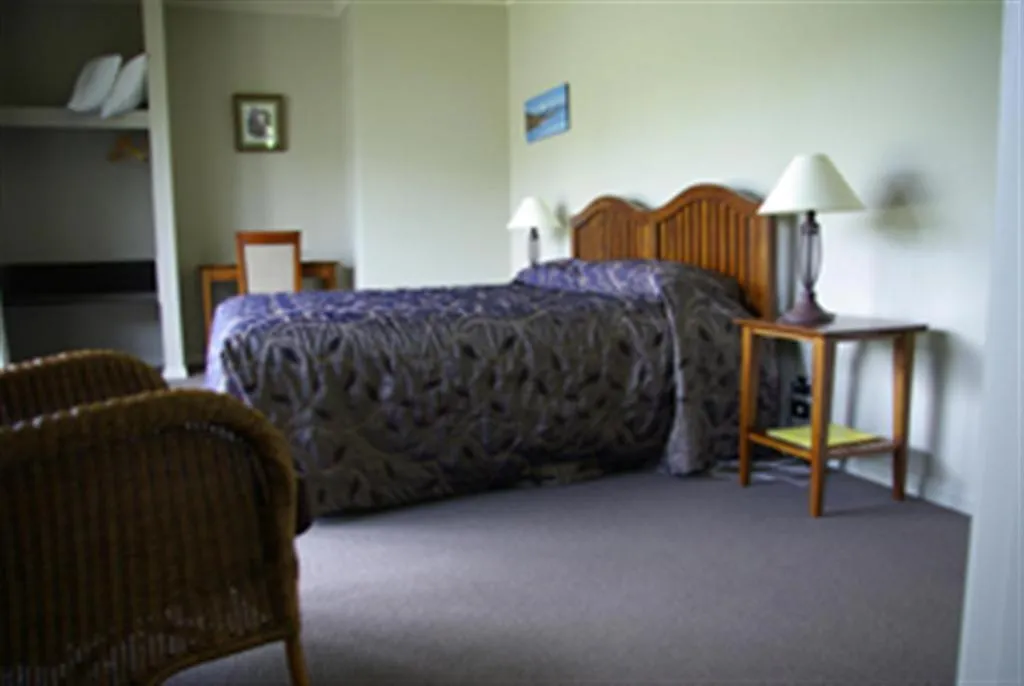Bed in Tui Lodge