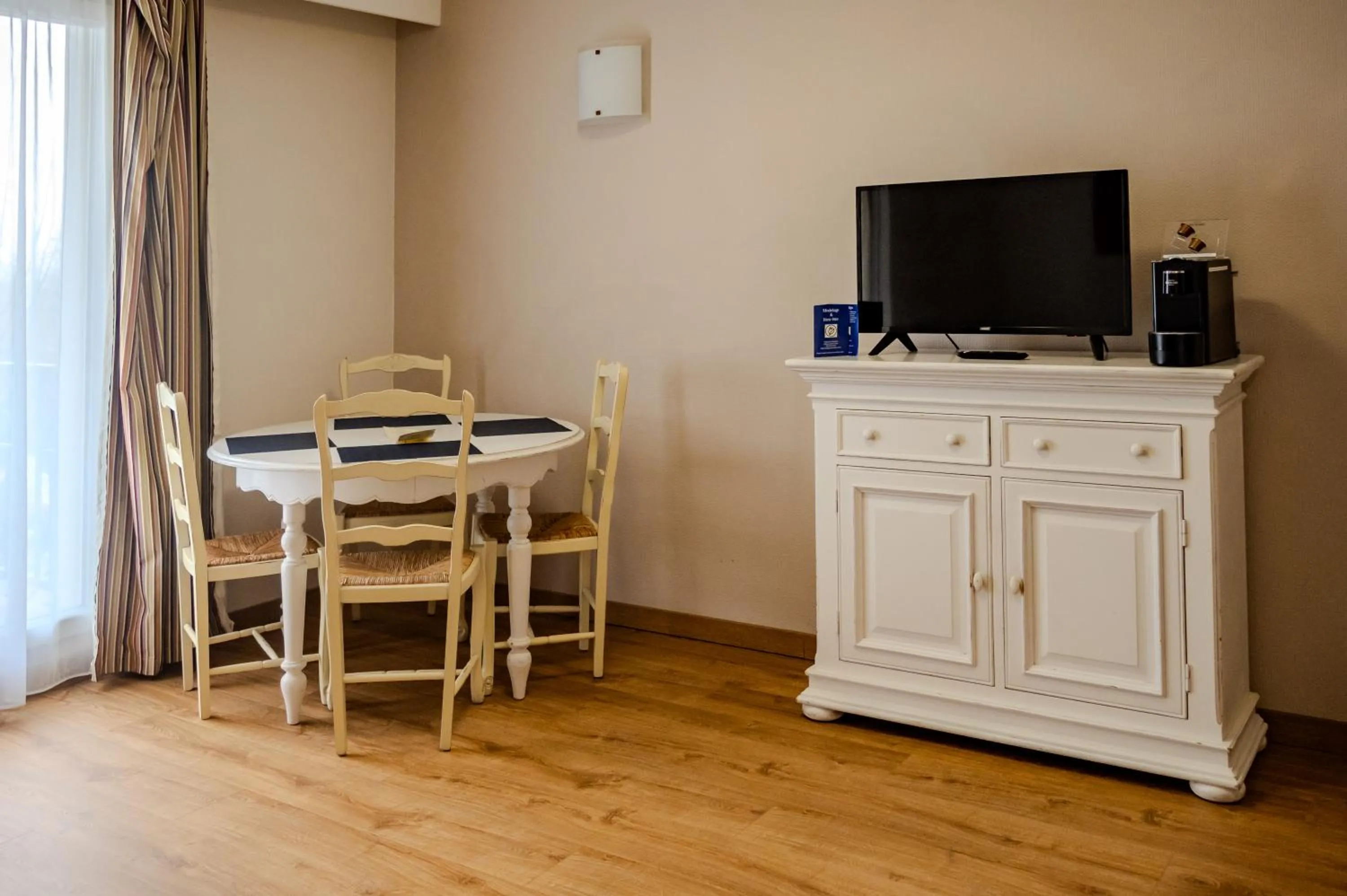 Dining area in Tulip Inn Honfleur Residence & Spa