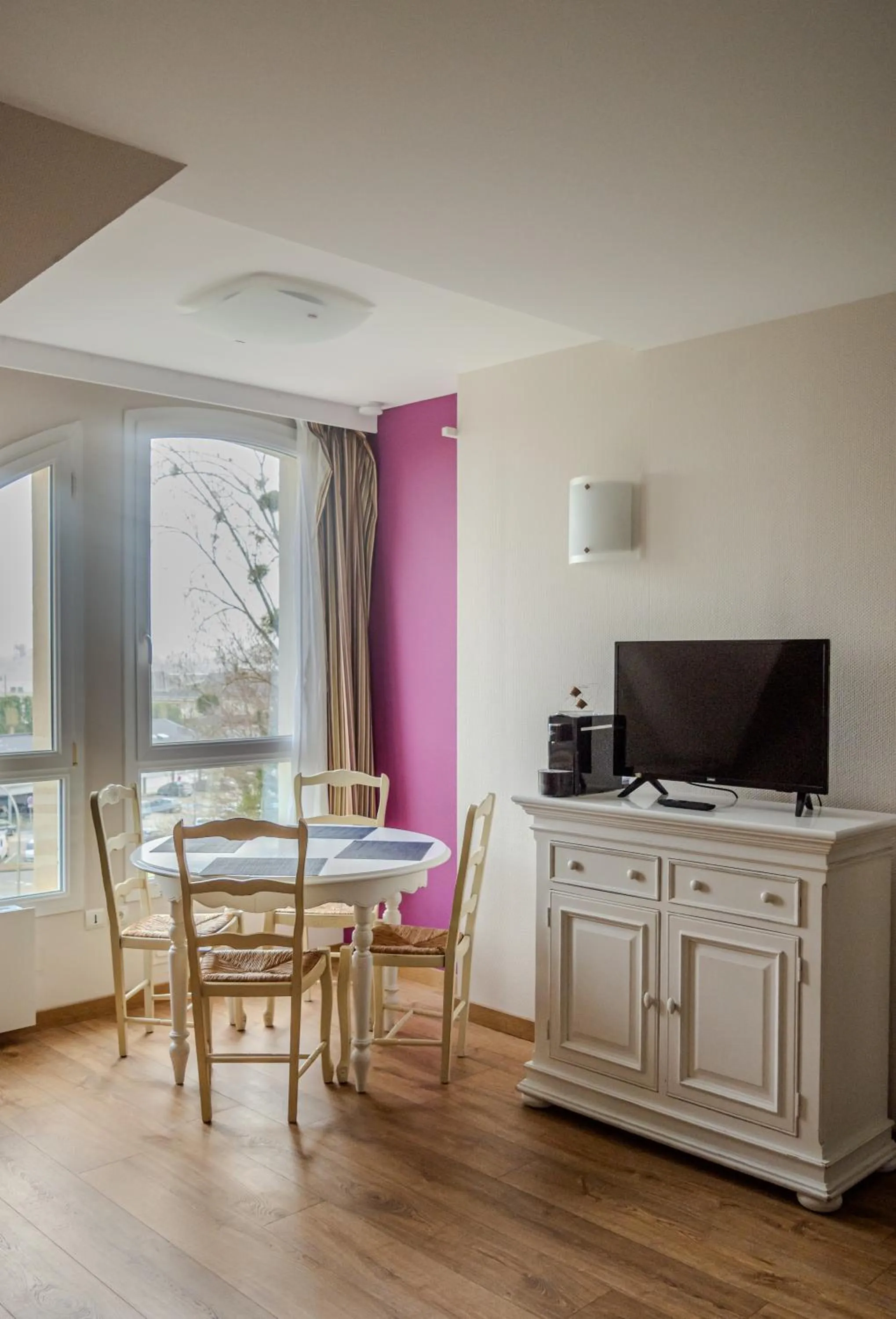 Dining area in Tulip Inn Honfleur Residence & Spa