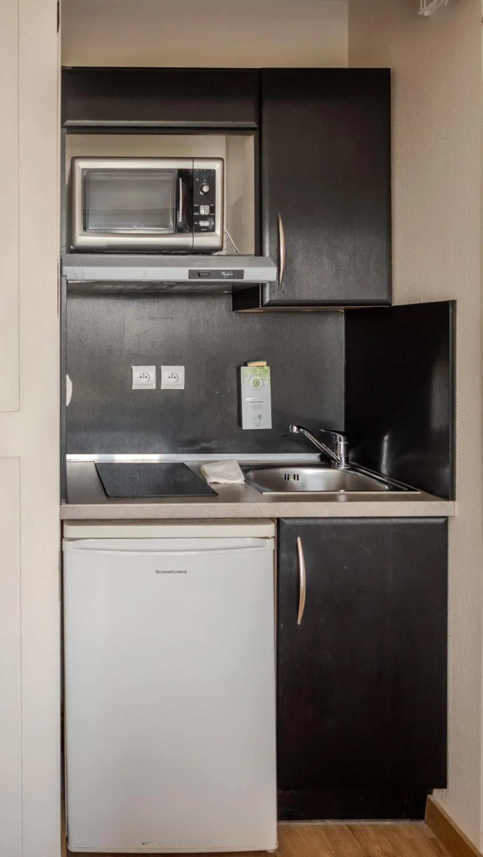 Kitchen or kitchenette in Tulip Inn Honfleur Residence & Spa