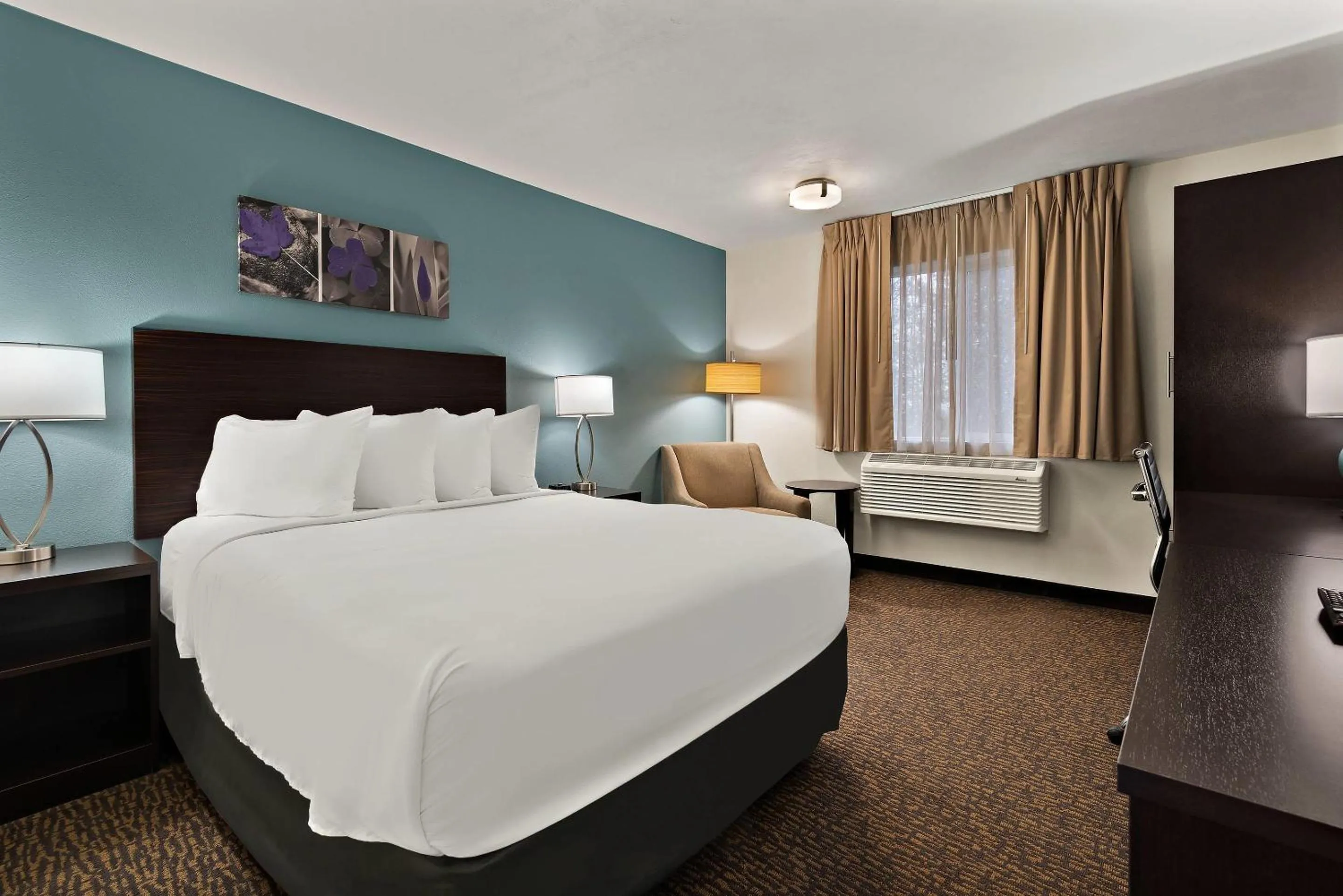 Bedroom, Bed in Sleep Inn Kelso Longview