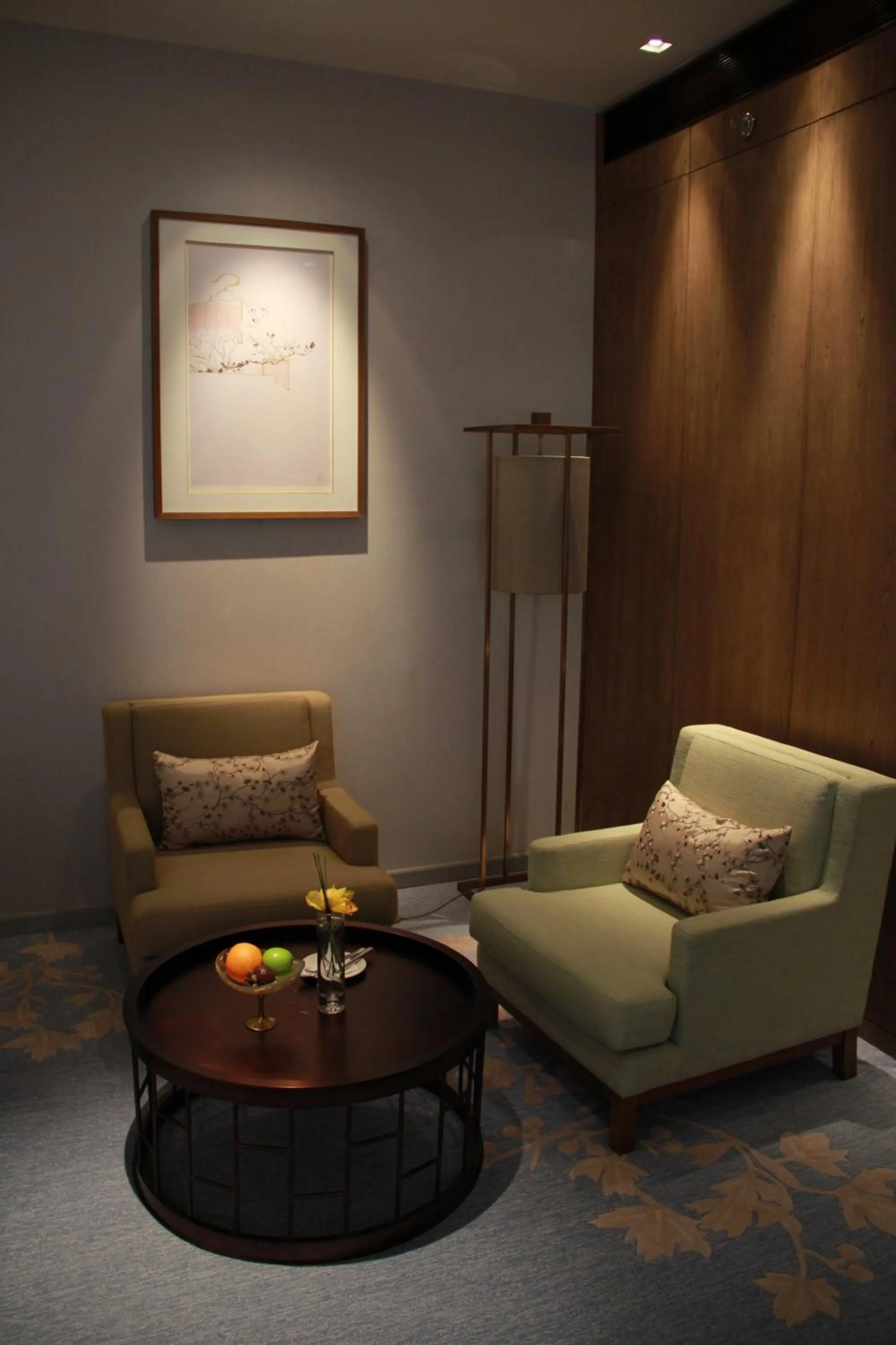 Seating area in HUALUXE Shanghai Twelve At Hengshan