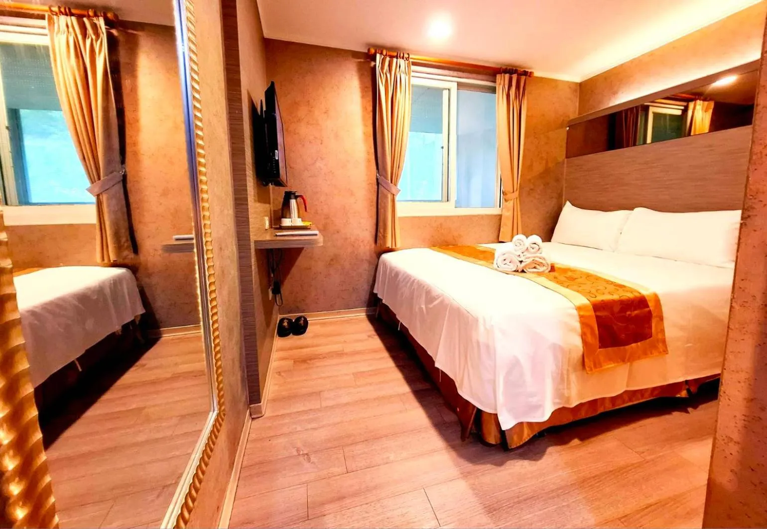 Gau Shan Ching Hotel