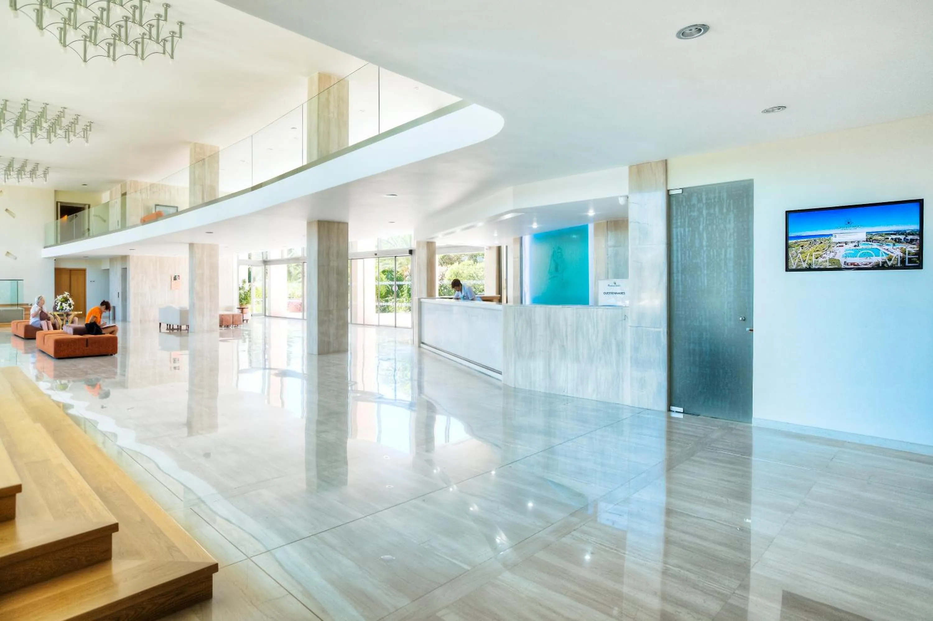 Day in Caravia Beach Hotel