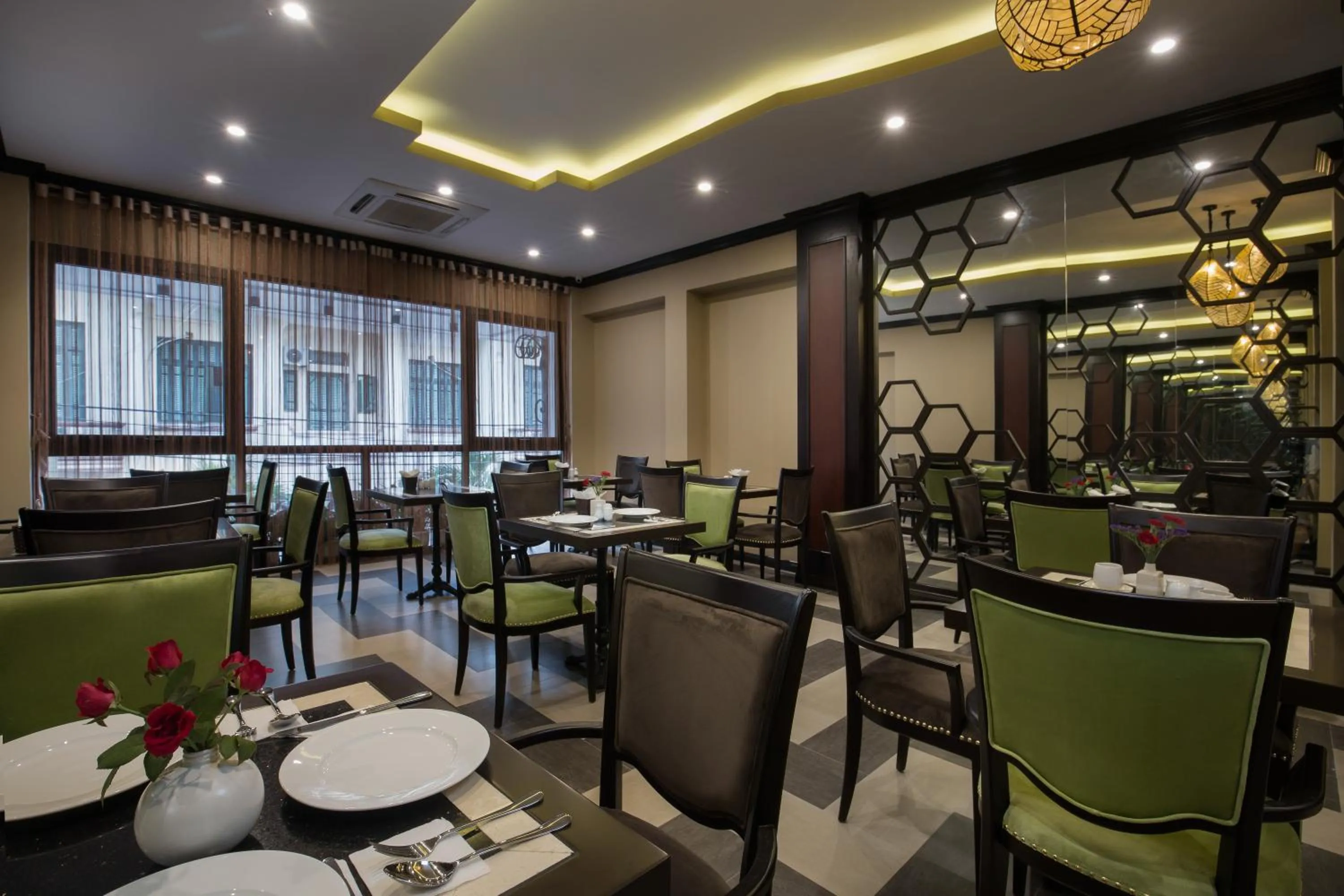 Restaurant/places to eat in La Santé Hotel & Spa