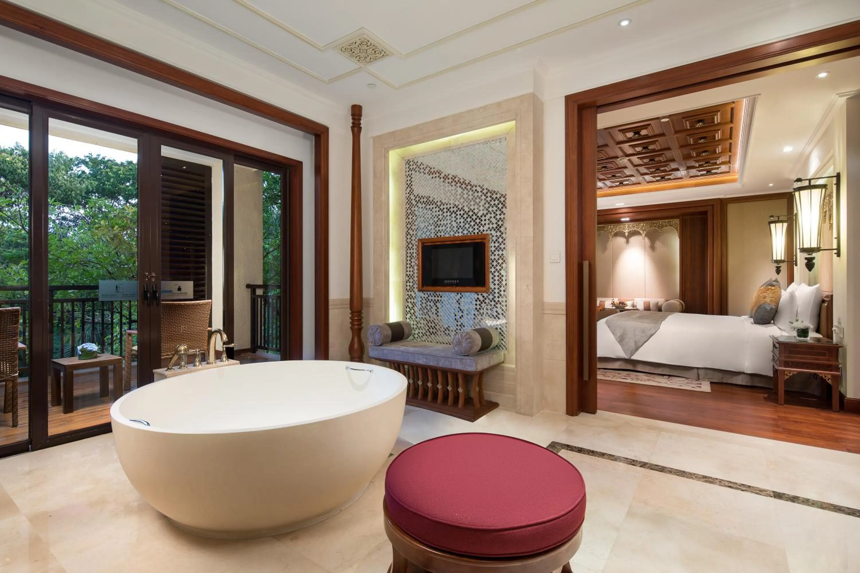 Bathroom, Bed in InterContinental Xishuangbanna Resort by IHG