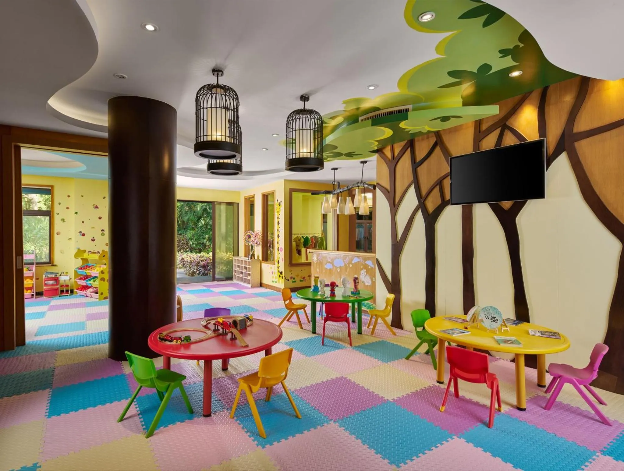 Area and facilities in InterContinental Xishuangbanna Resort by IHG