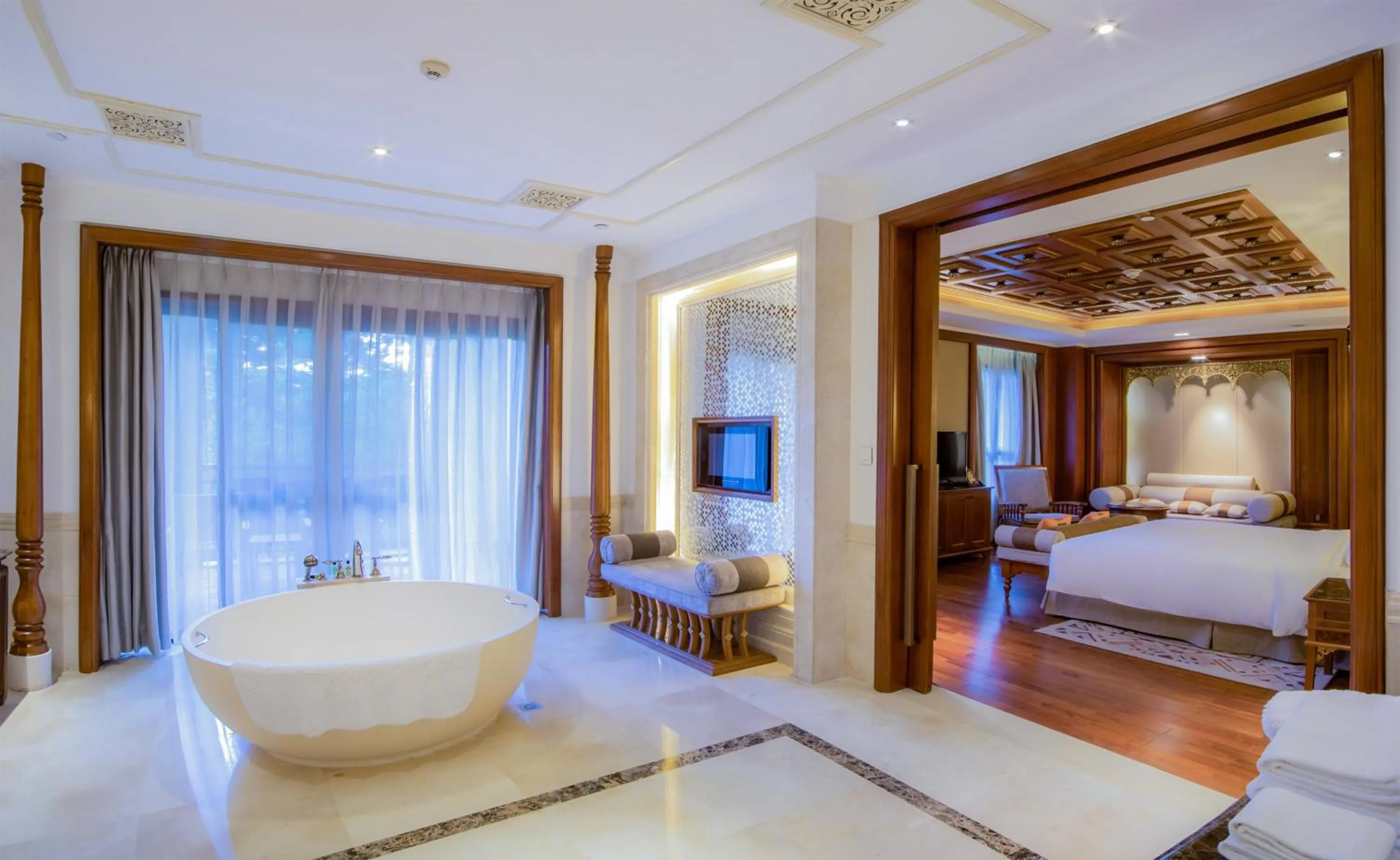 Photo of the whole room, Bed in InterContinental Xishuangbanna Resort by IHG
