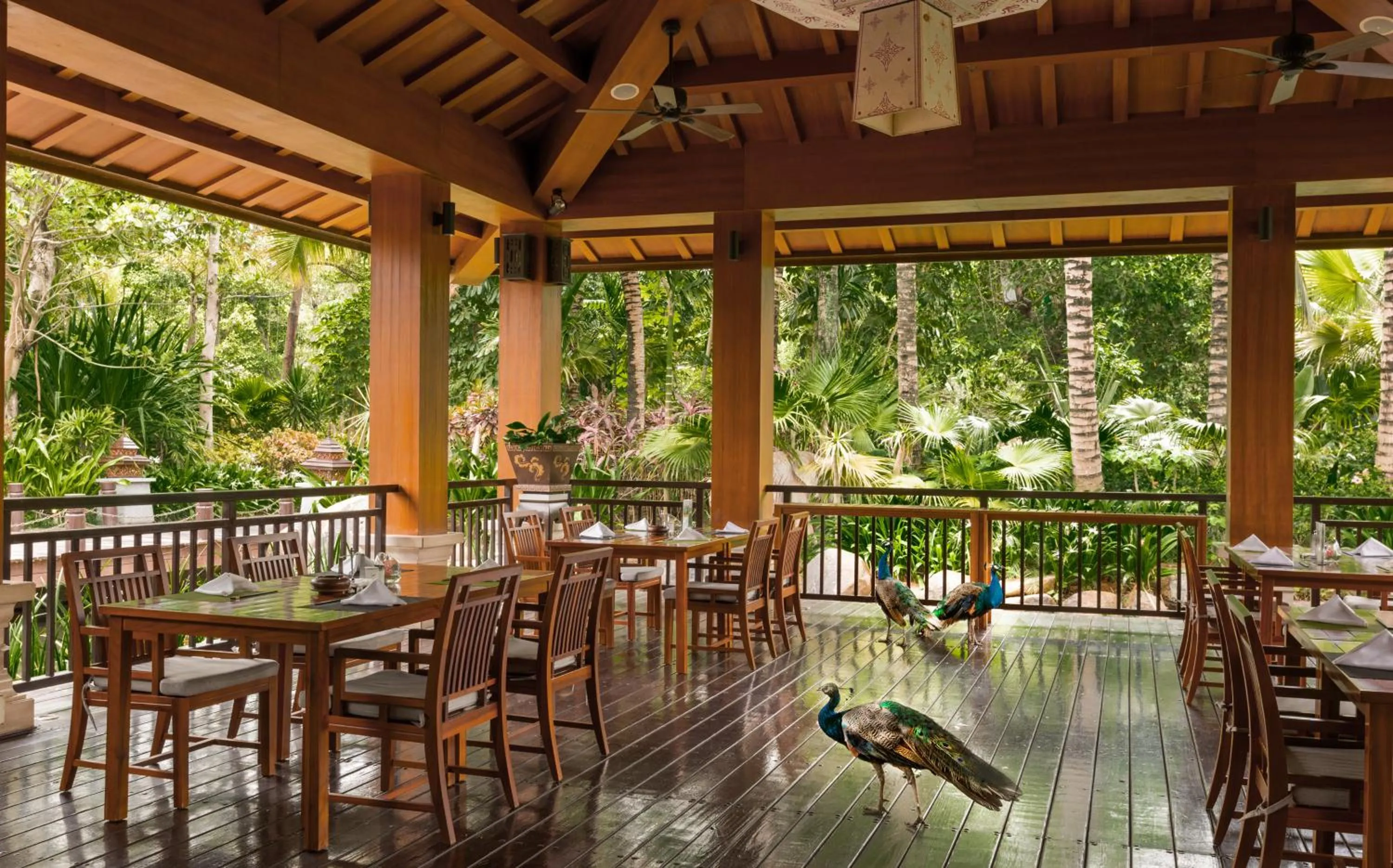 Breakfast in InterContinental Xishuangbanna Resort by IHG