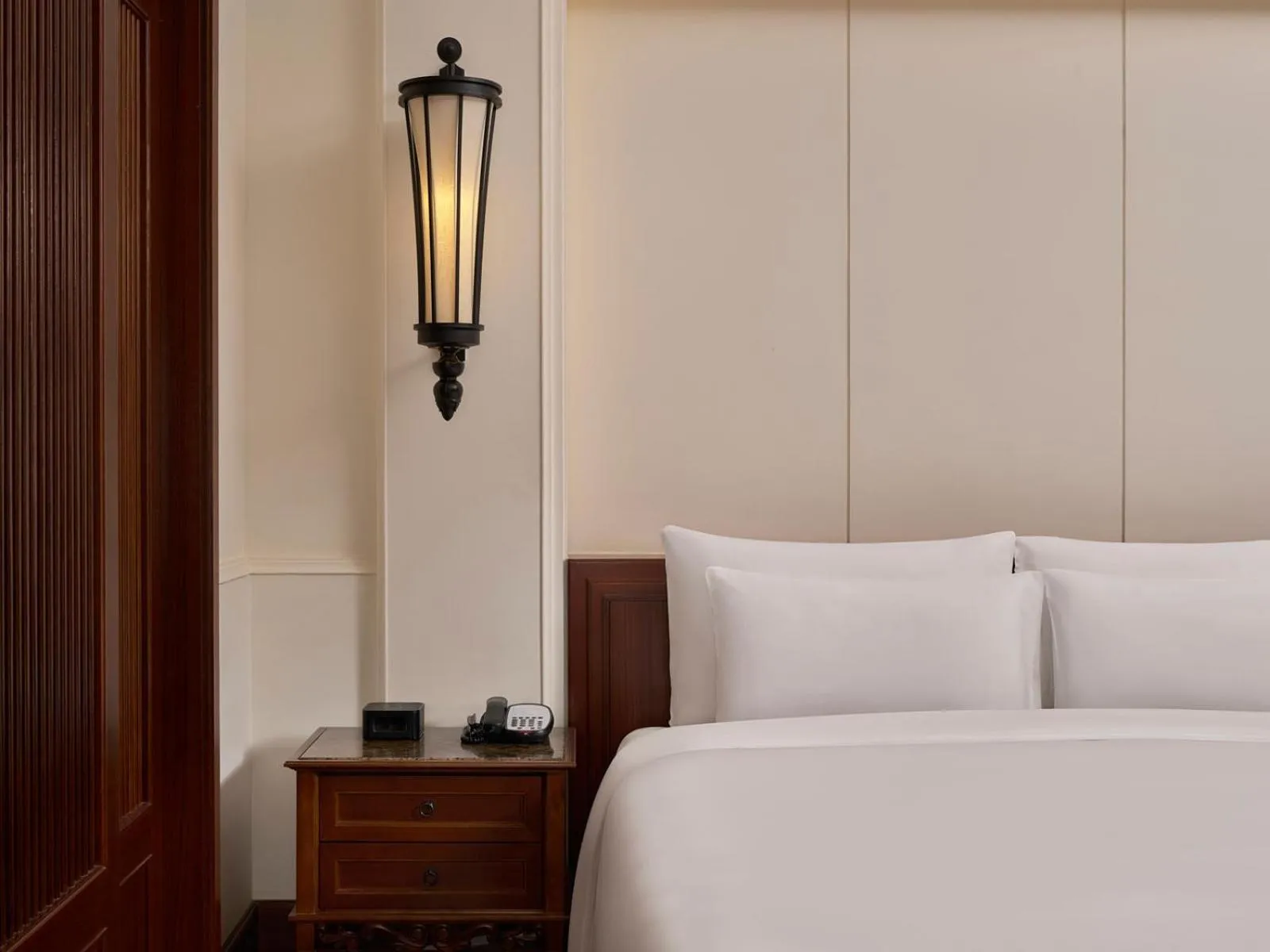 Bed in InterContinental Xishuangbanna Resort by IHG