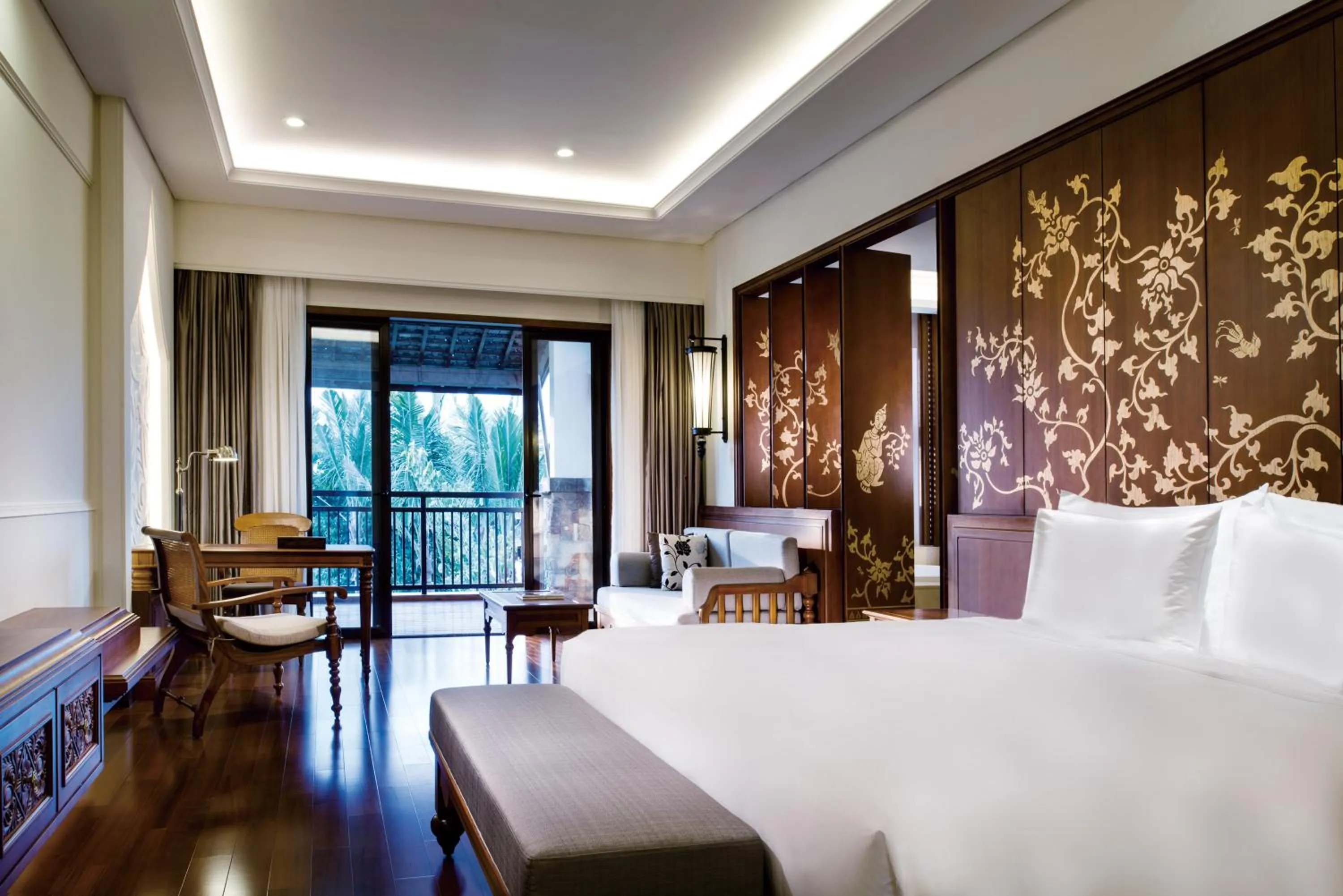 Photo of the whole room, Bed in InterContinental Xishuangbanna Resort by IHG