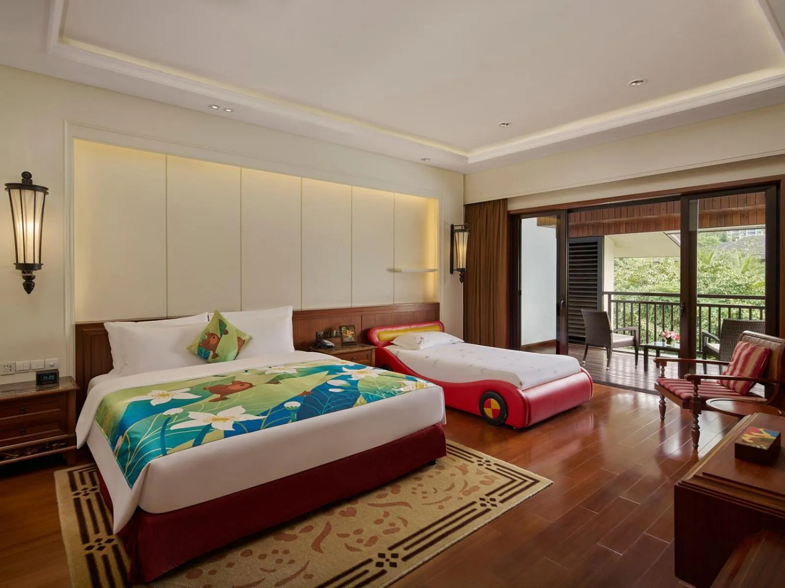 Bed in InterContinental Xishuangbanna Resort by IHG