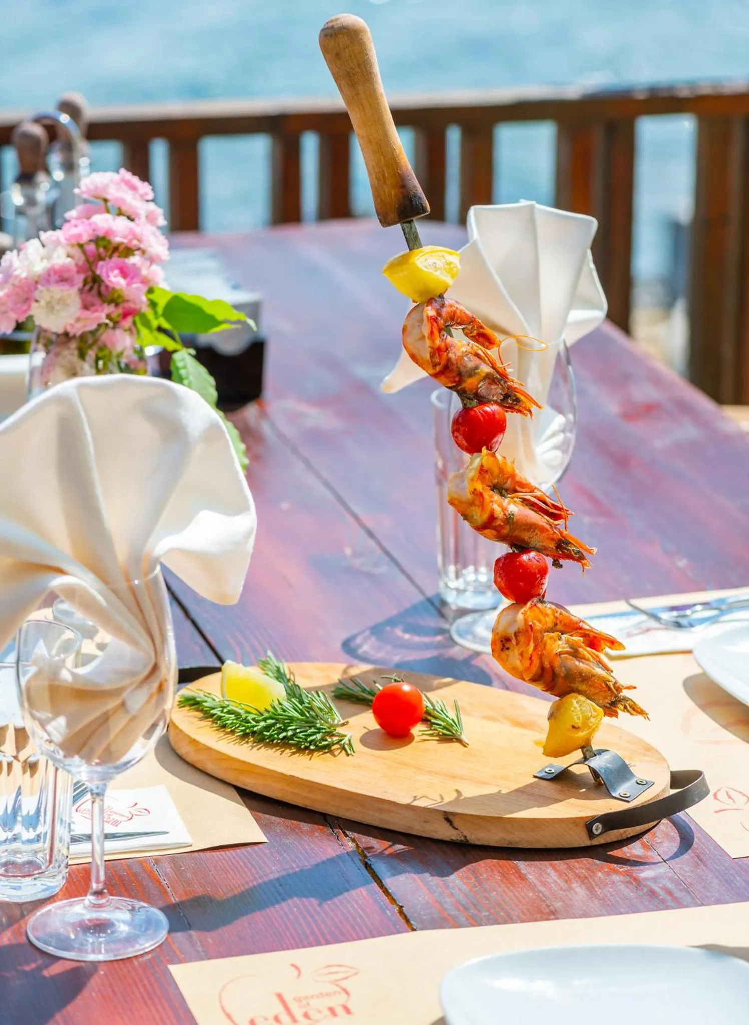 Food and drinks in Garden of Eden Complex