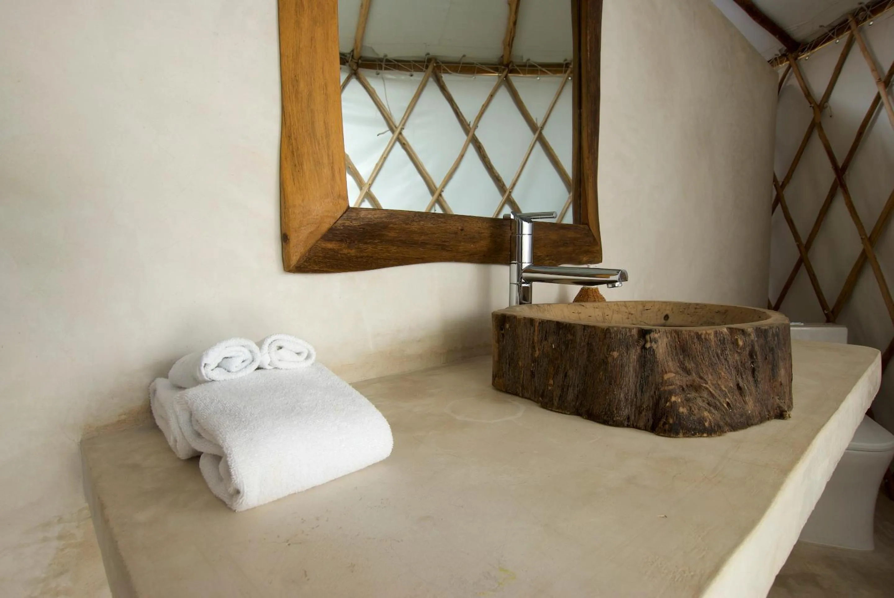 Bathroom in Huaya Camp