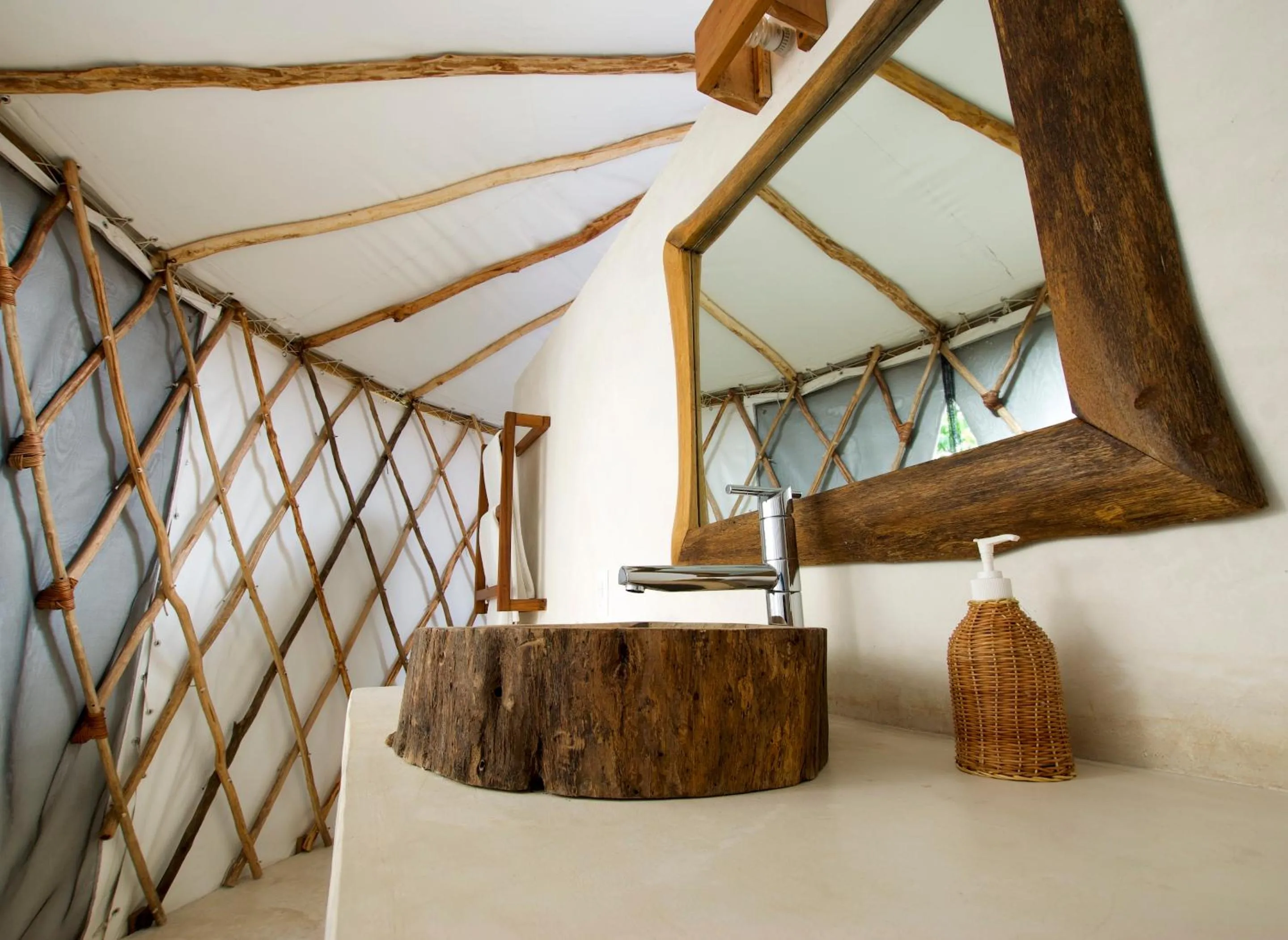 Bathroom in Huaya Camp