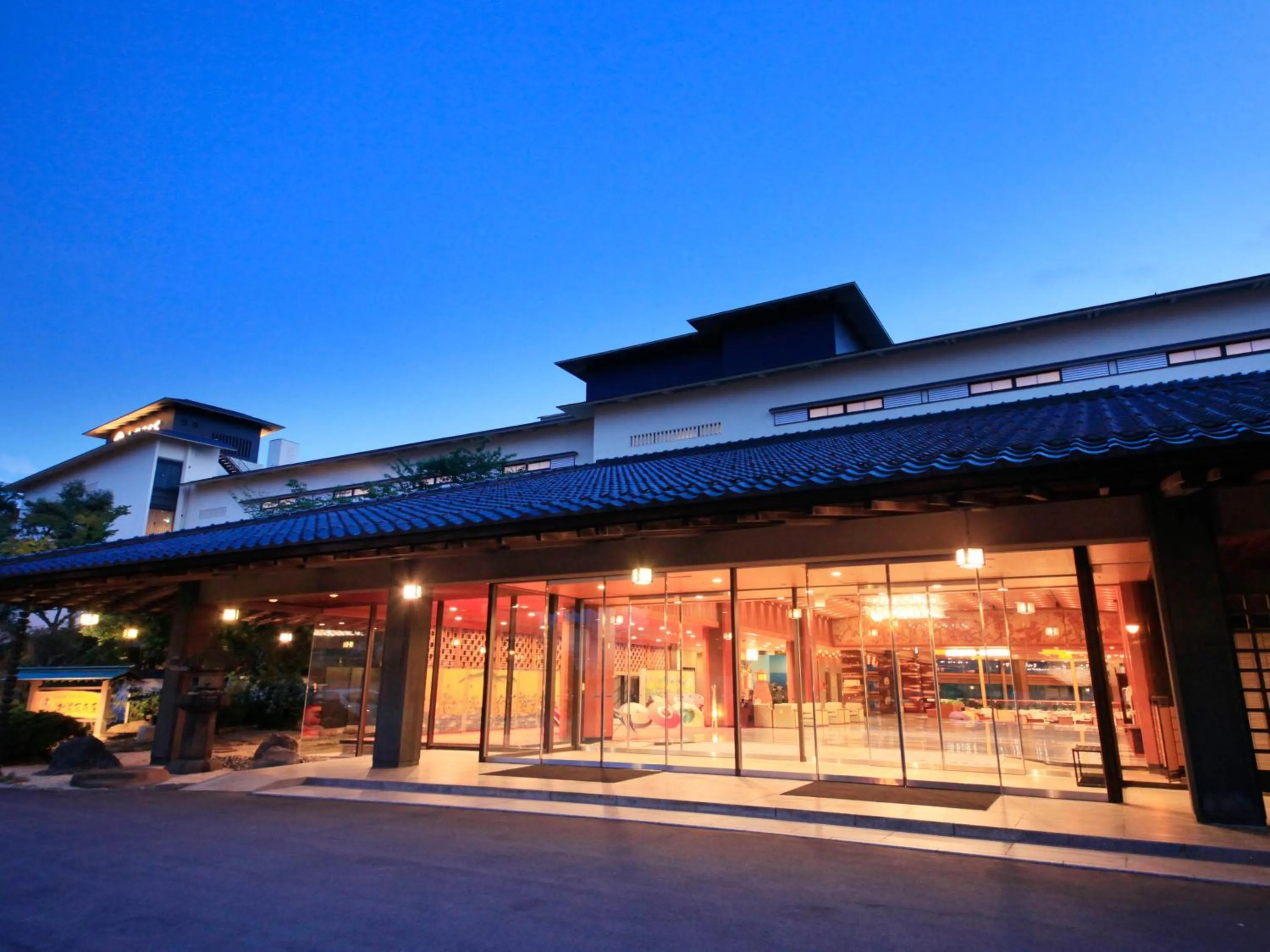 Yamashiro Onsen Miyabi no Yado Kaga Hyakumangoku