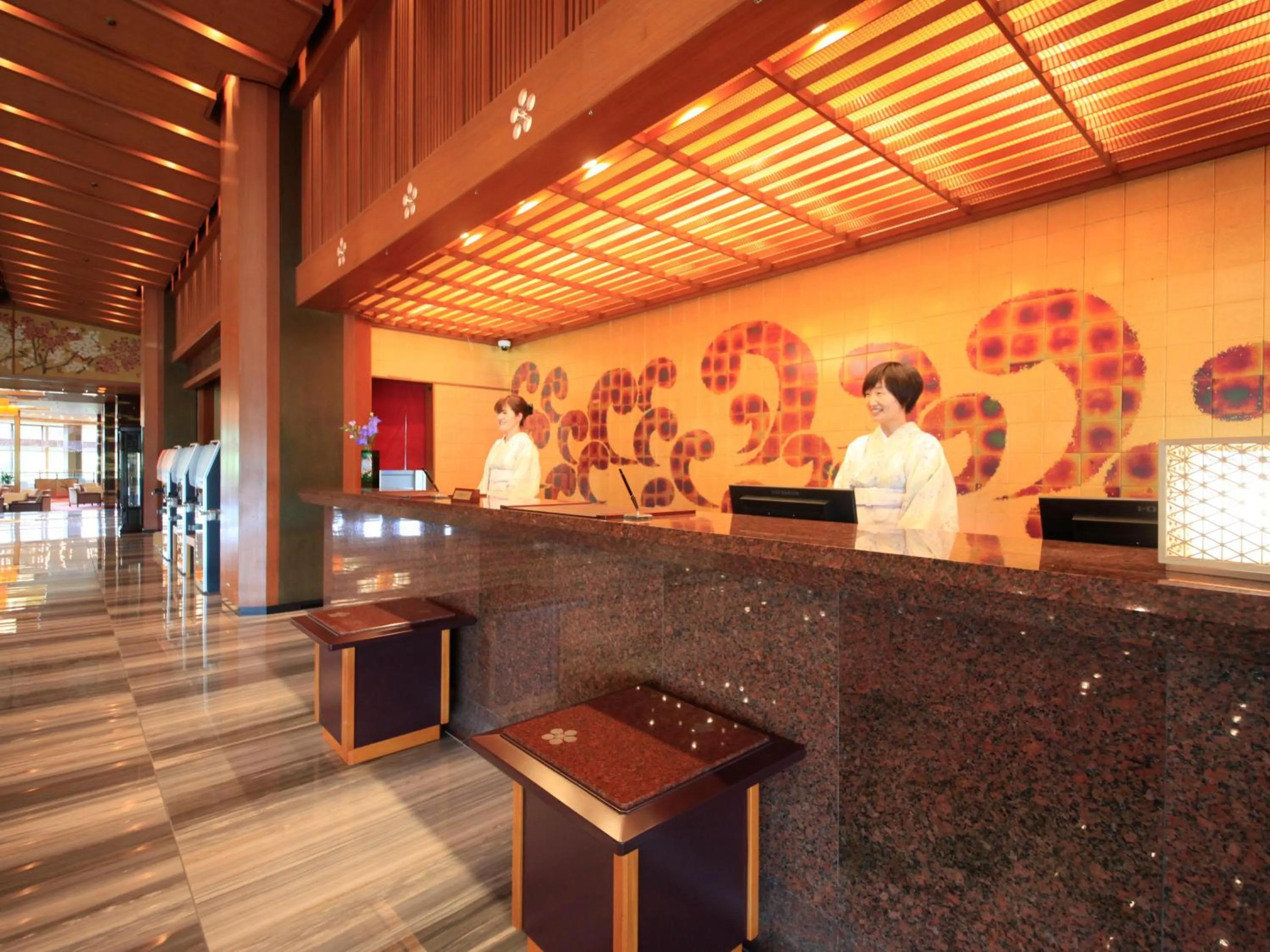 Staff in Yamashiro Onsen Miyabi no Yado Kaga Hyakumangoku