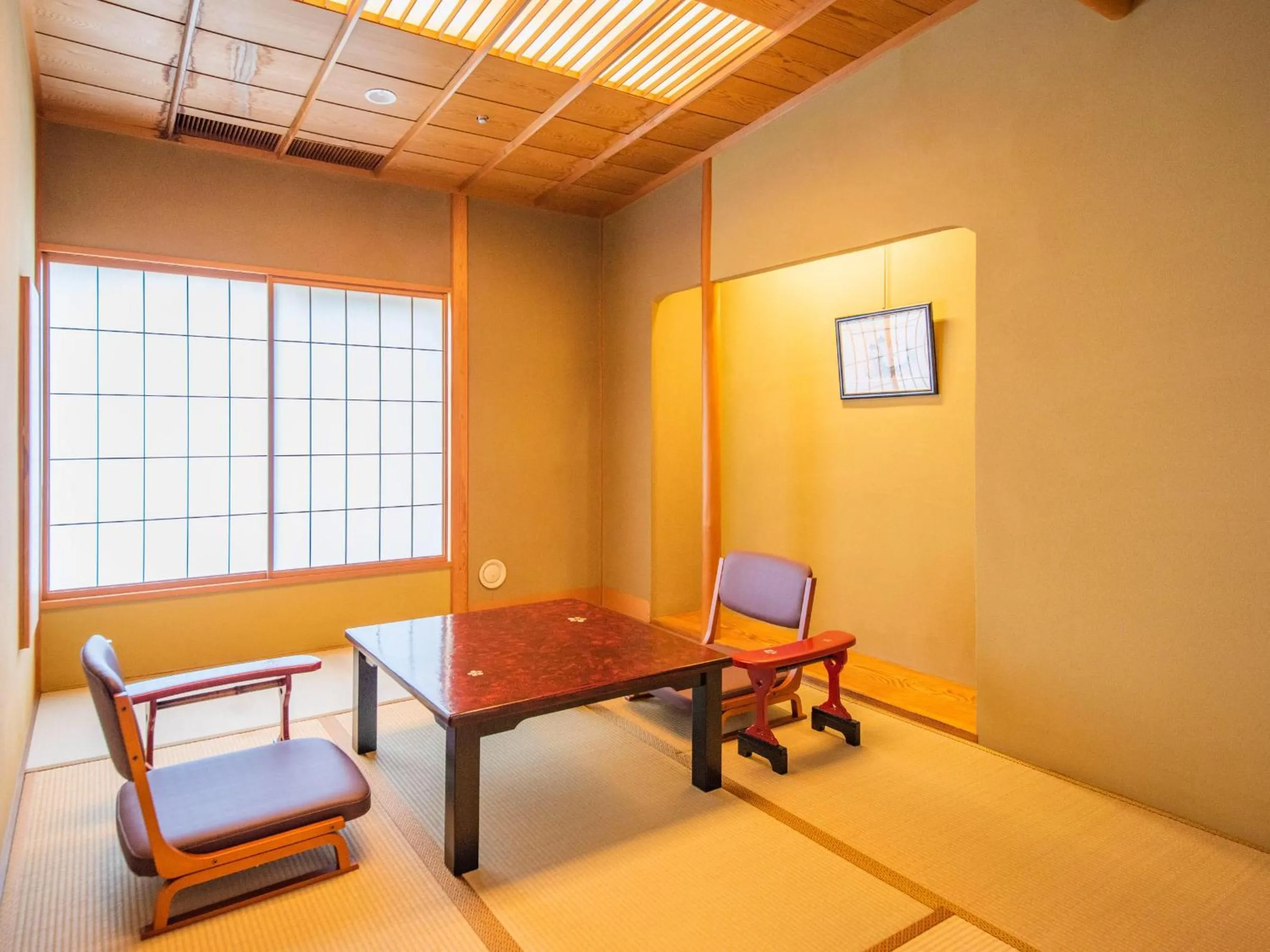 Photo of the whole room in Yamashiro Onsen Miyabi no Yado Kaga Hyakumangoku