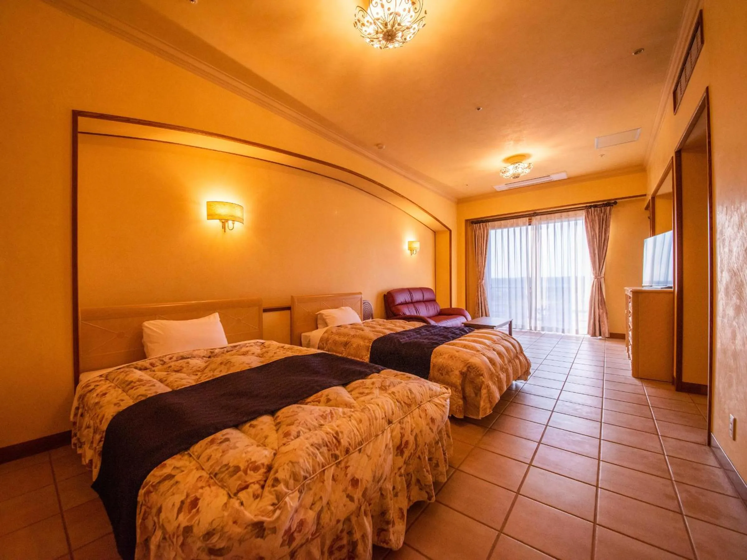 Bed in Yamashiro Onsen Miyabi no Yado Kaga Hyakumangoku