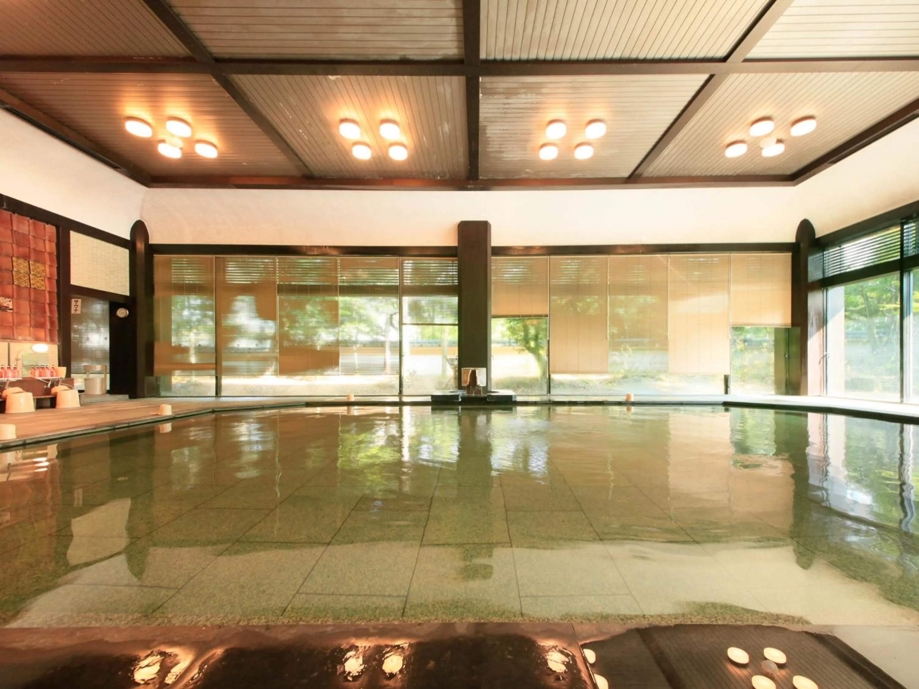 Hot Spring Bath in Yamashiro Onsen Miyabi no Yado Kaga Hyakumangoku