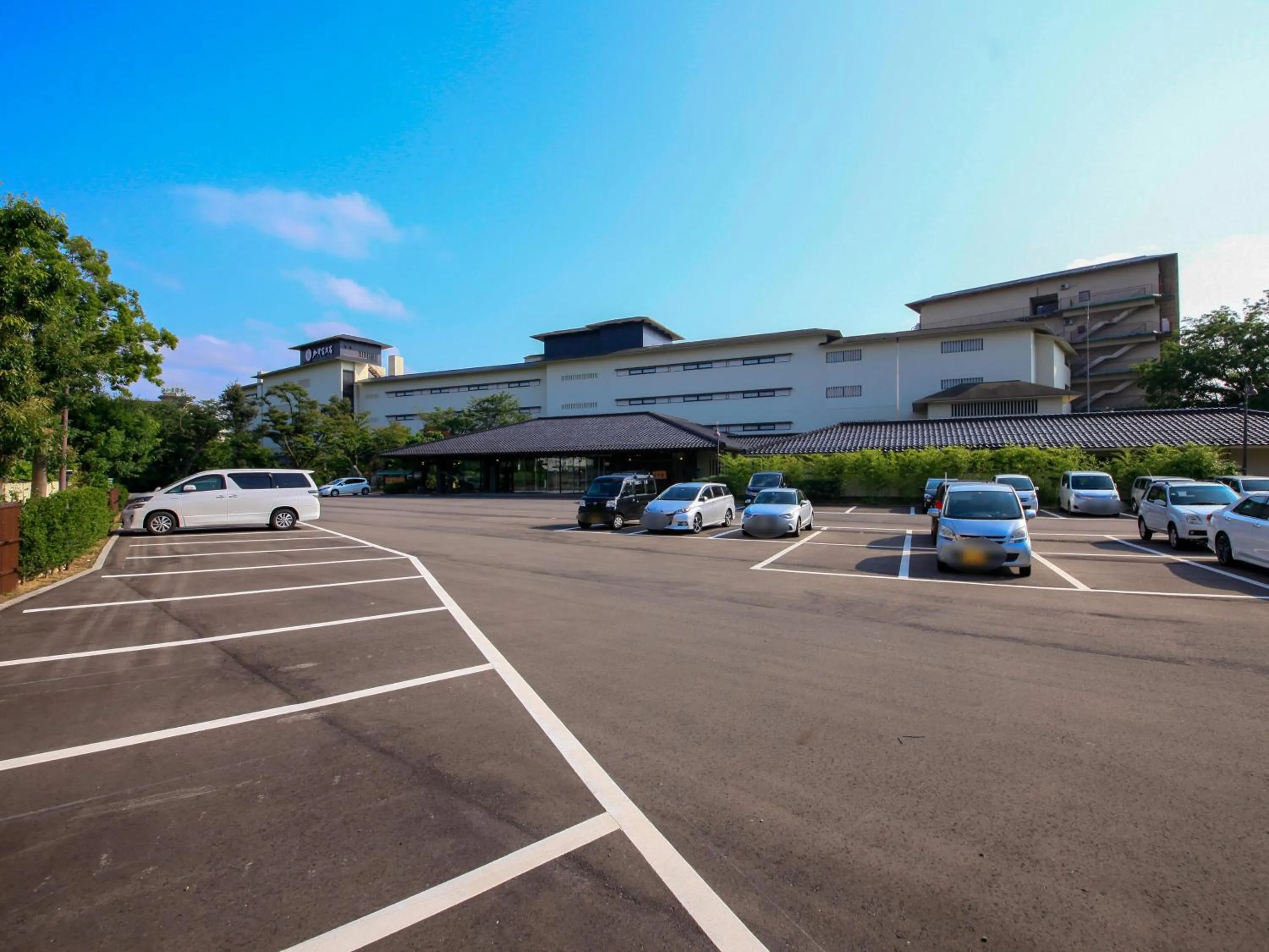 Yamashiro Onsen Miyabi no Yado Kaga Hyakumangoku