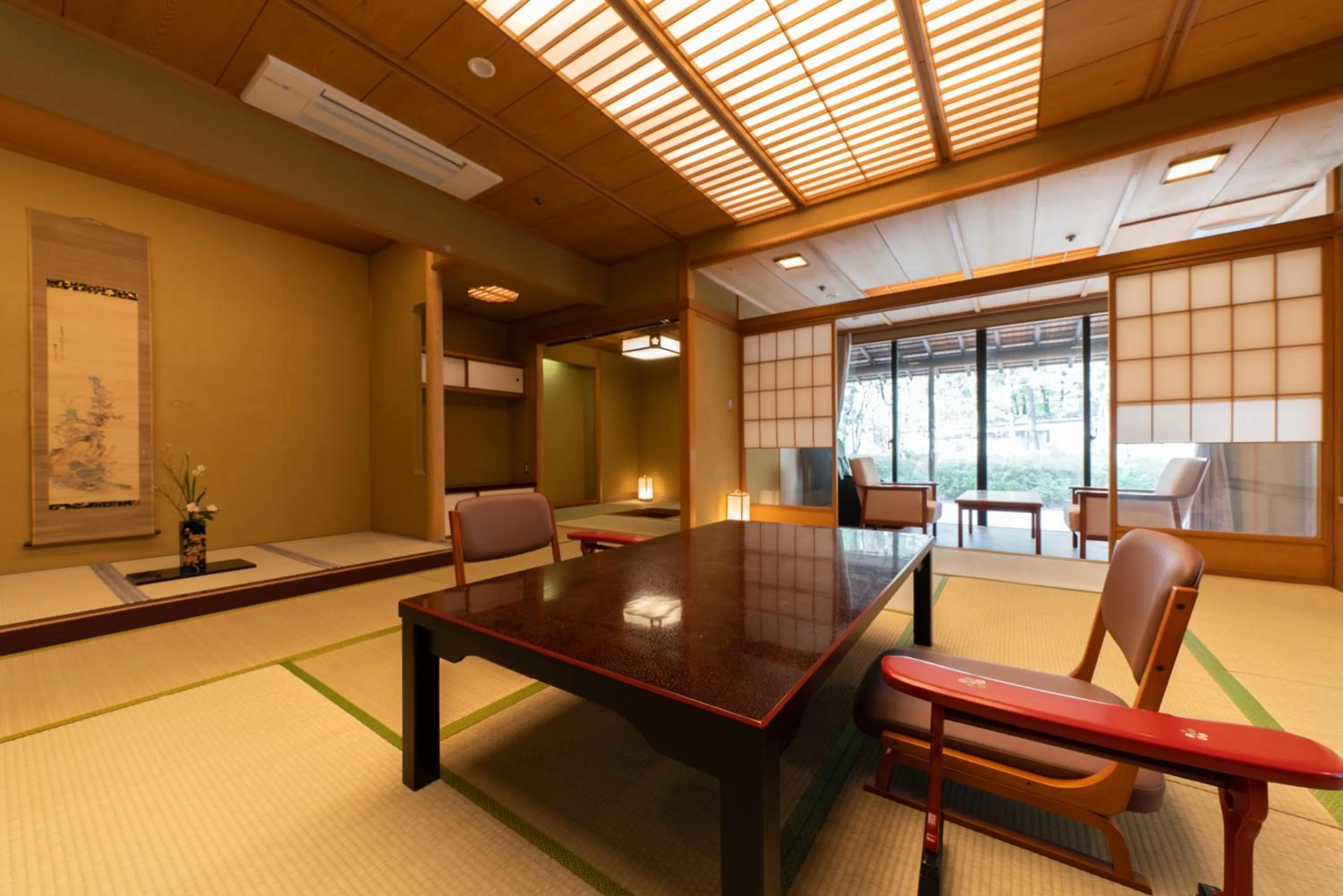 Yamashiro Onsen Miyabi no Yado Kaga Hyakumangoku