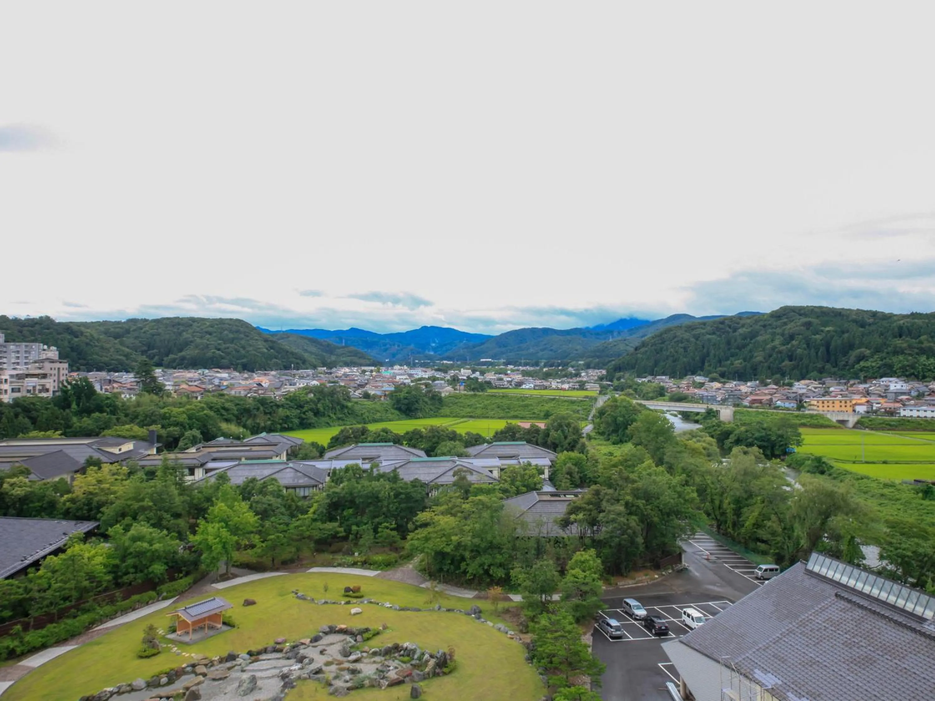 Yamashiro Onsen Miyabi no Yado Kaga Hyakumangoku