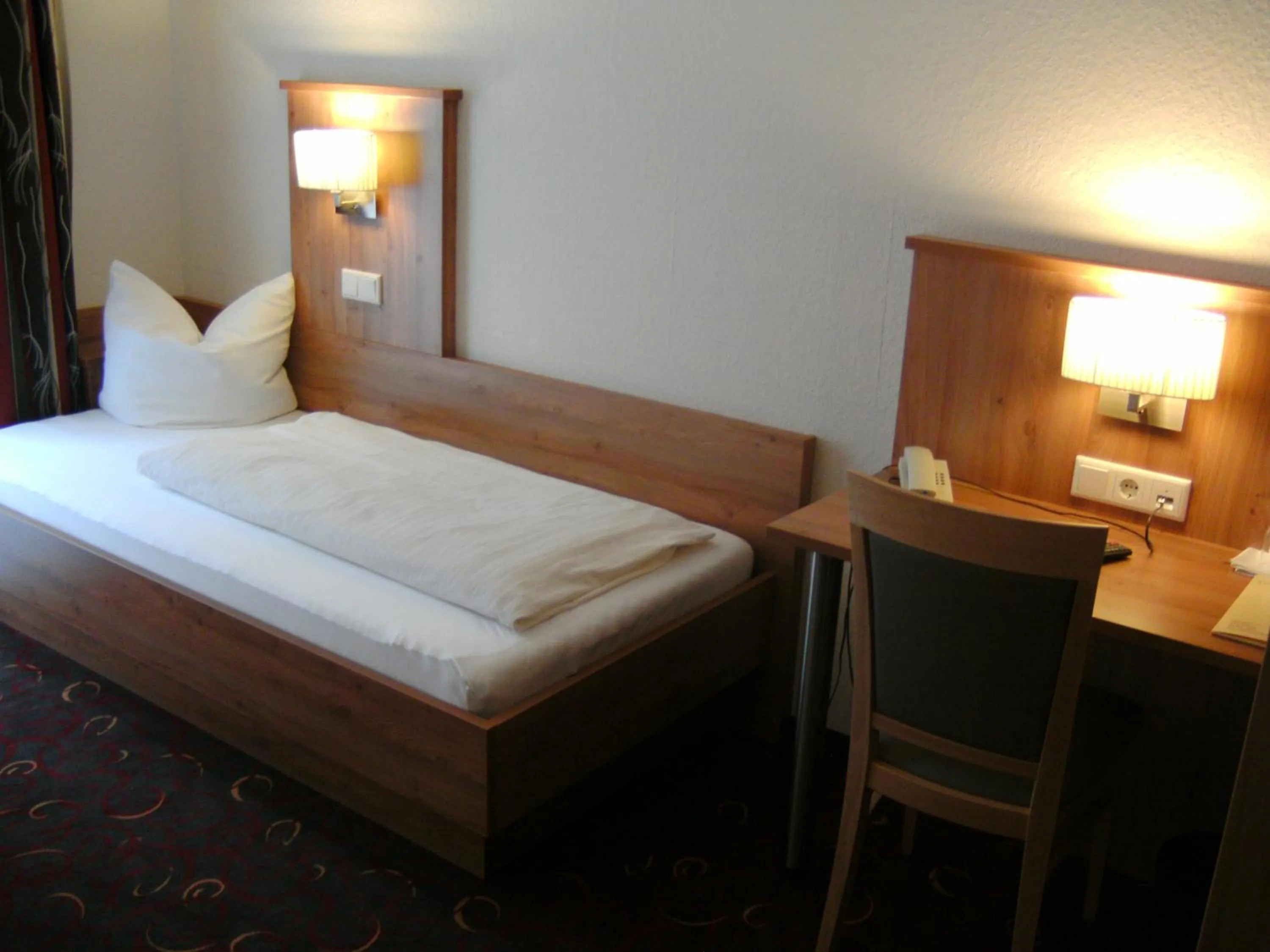 Photo of the whole room, Bed in Hotel garni Fuchs