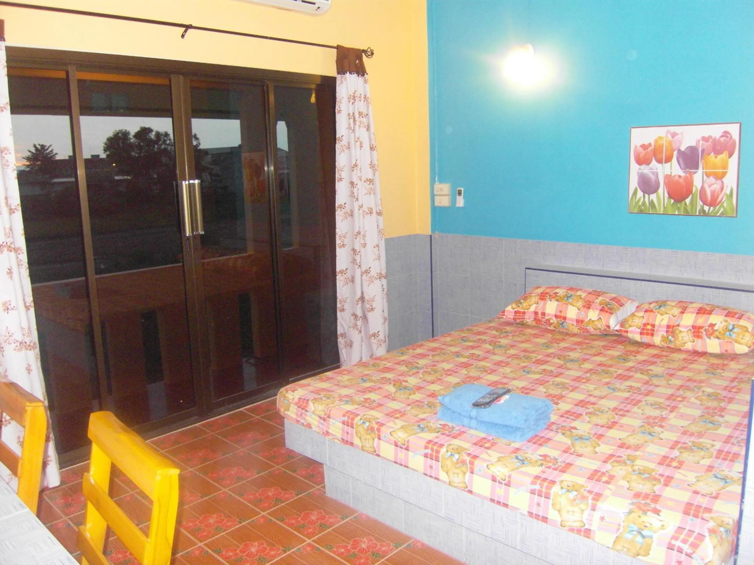 Bedroom, Bed in RuengsriSiri Guesthouse