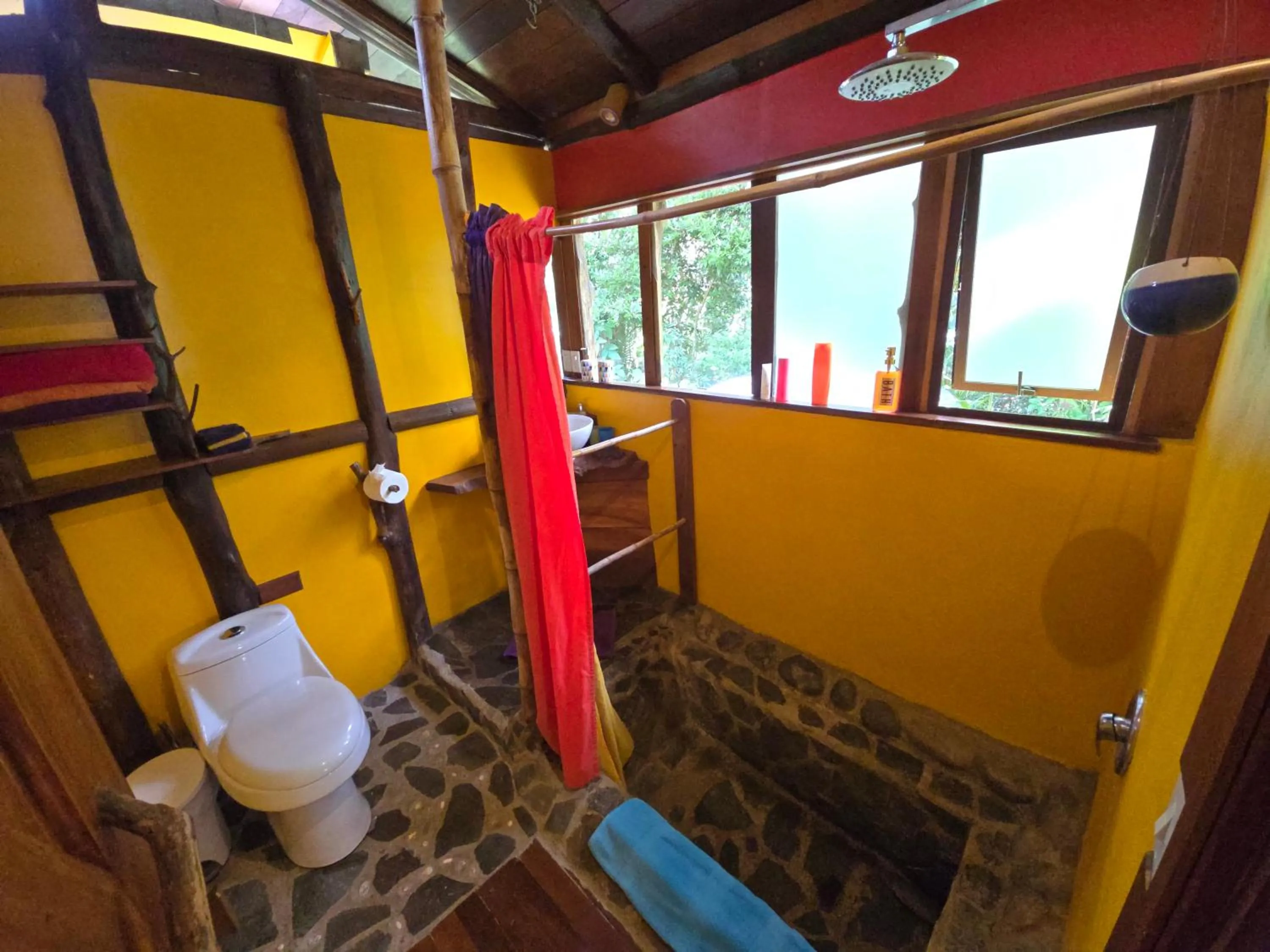 Bathroom in El Sol Monteverde