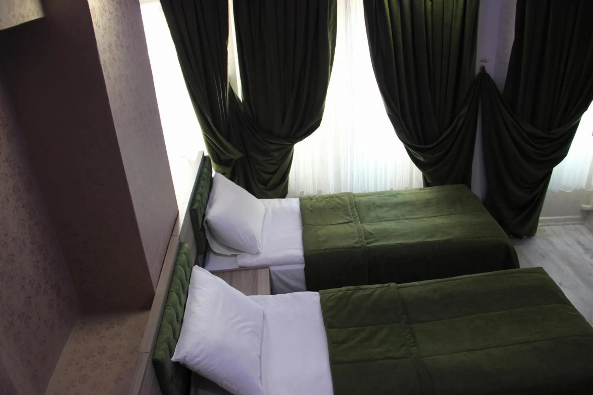 Photo of the whole room in Kaya Madrid Hotel