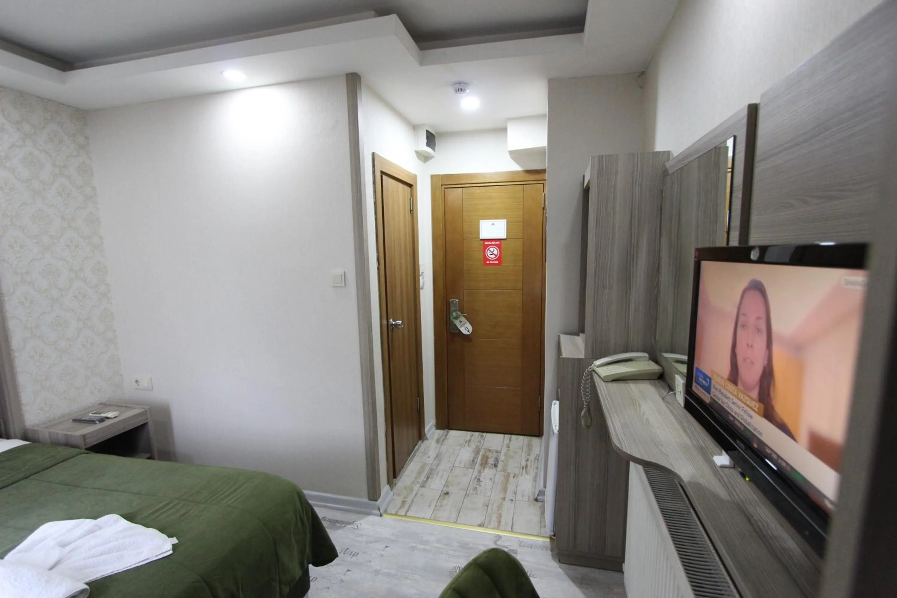 Bed in Kaya Madrid Hotel