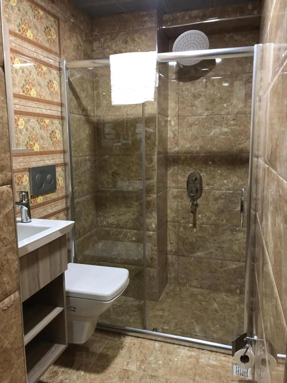 Bathroom in Kaya Madrid Hotel