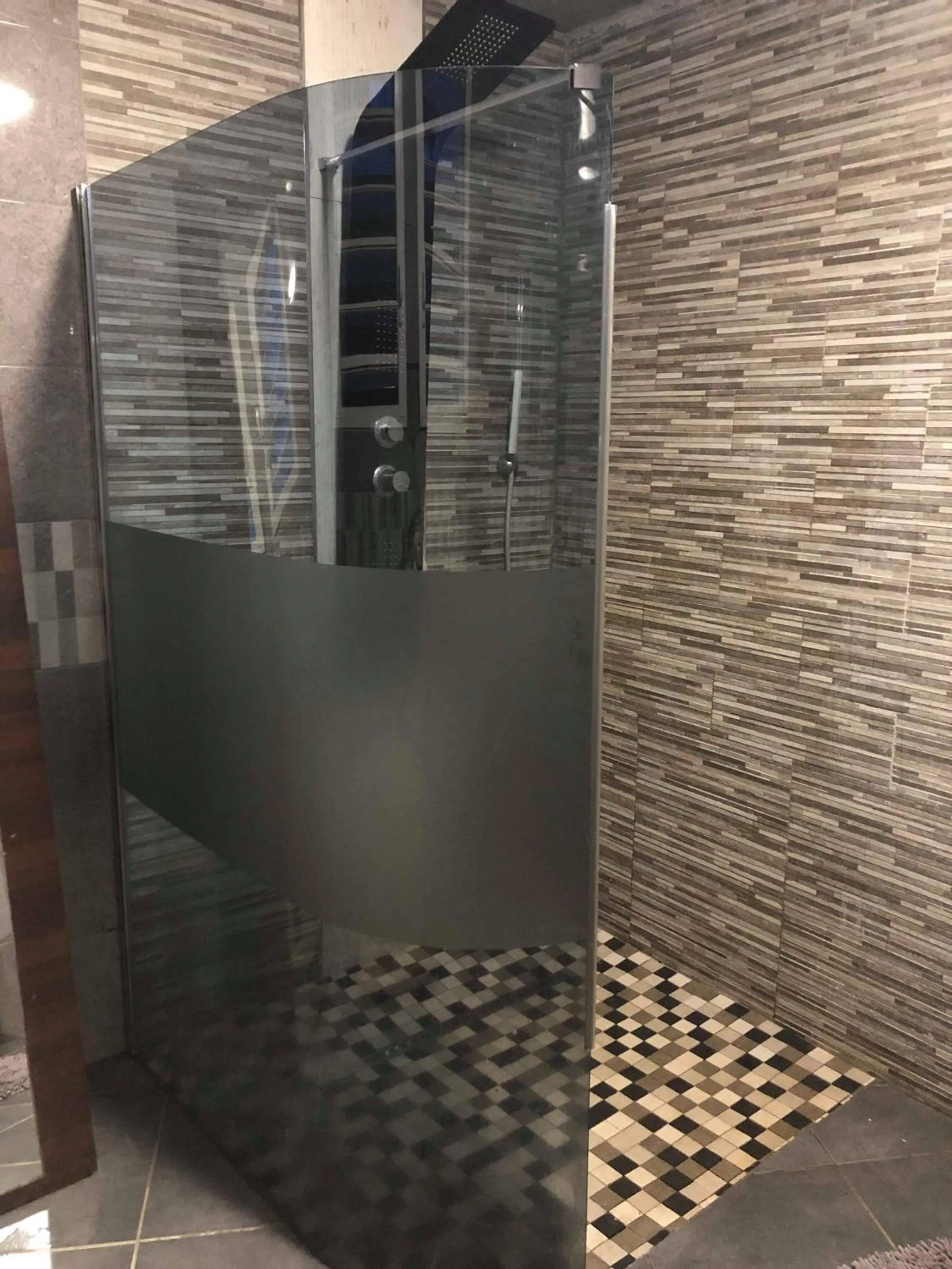 Shower in Ferme l'Eau de Coco