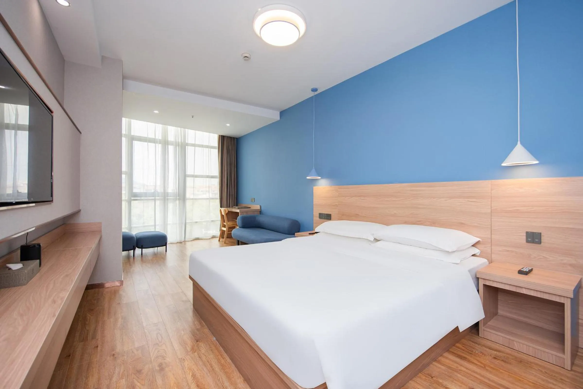 View (from property/room), Bed in Future Shangju Hotel