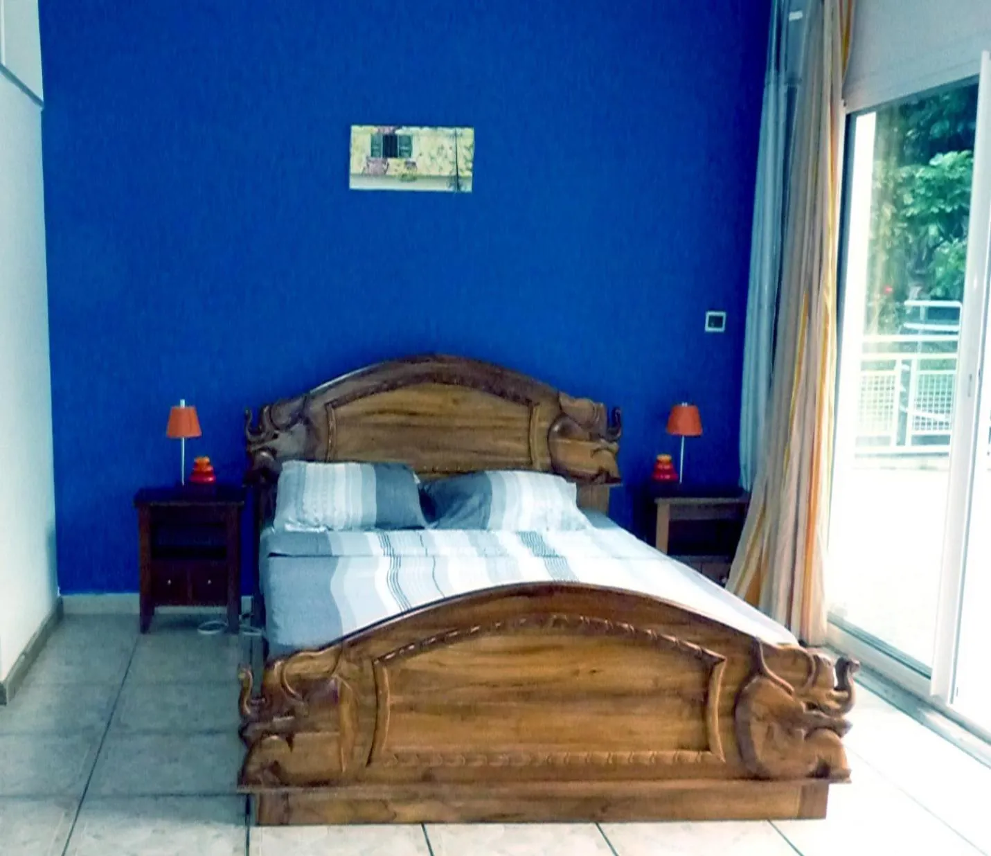 Bed in L'Escale Royale