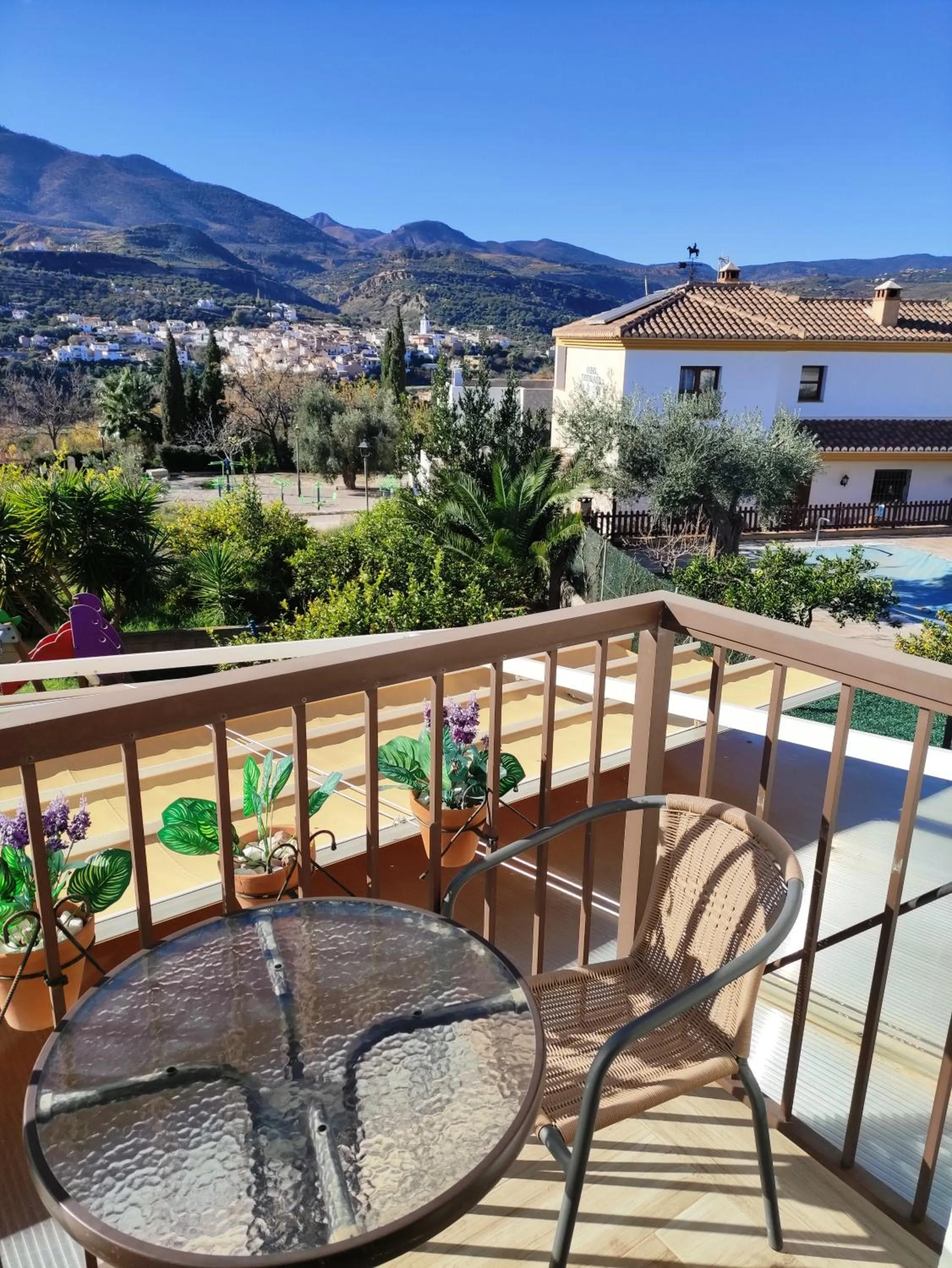 Balcony/Terrace in Hostal y Apartamento Rural Los Naranjos