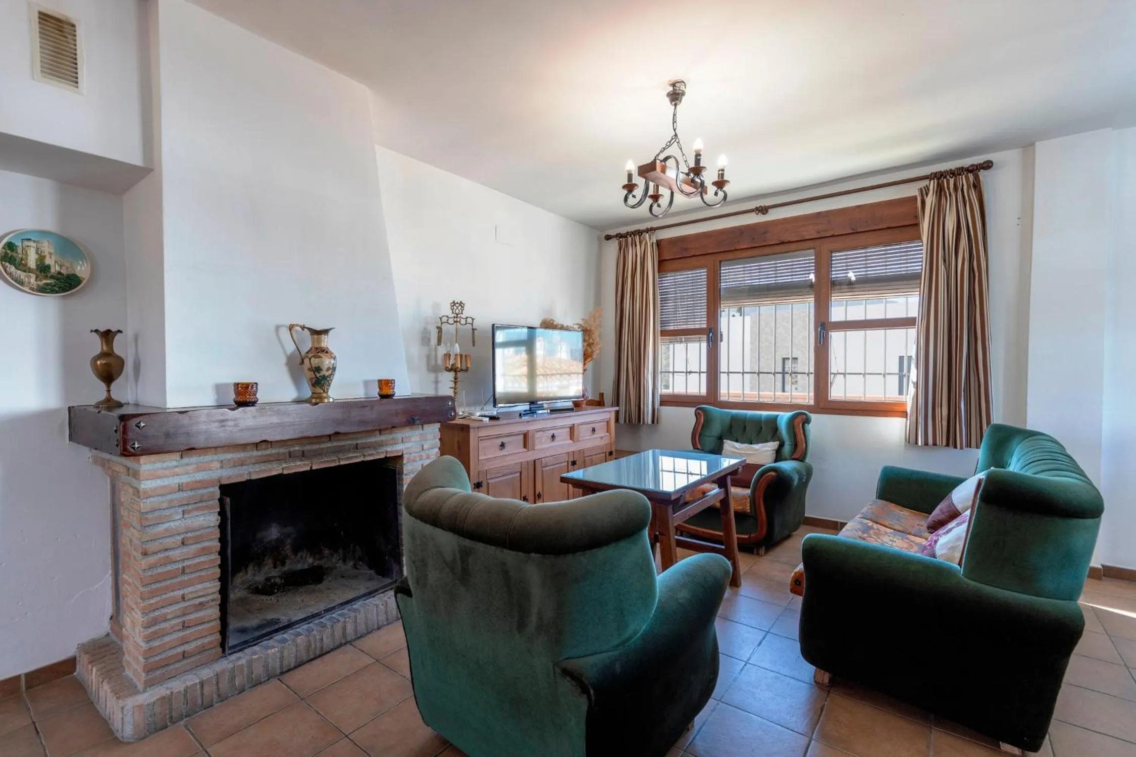 Hostal y Apartamento Rural Los Naranjos