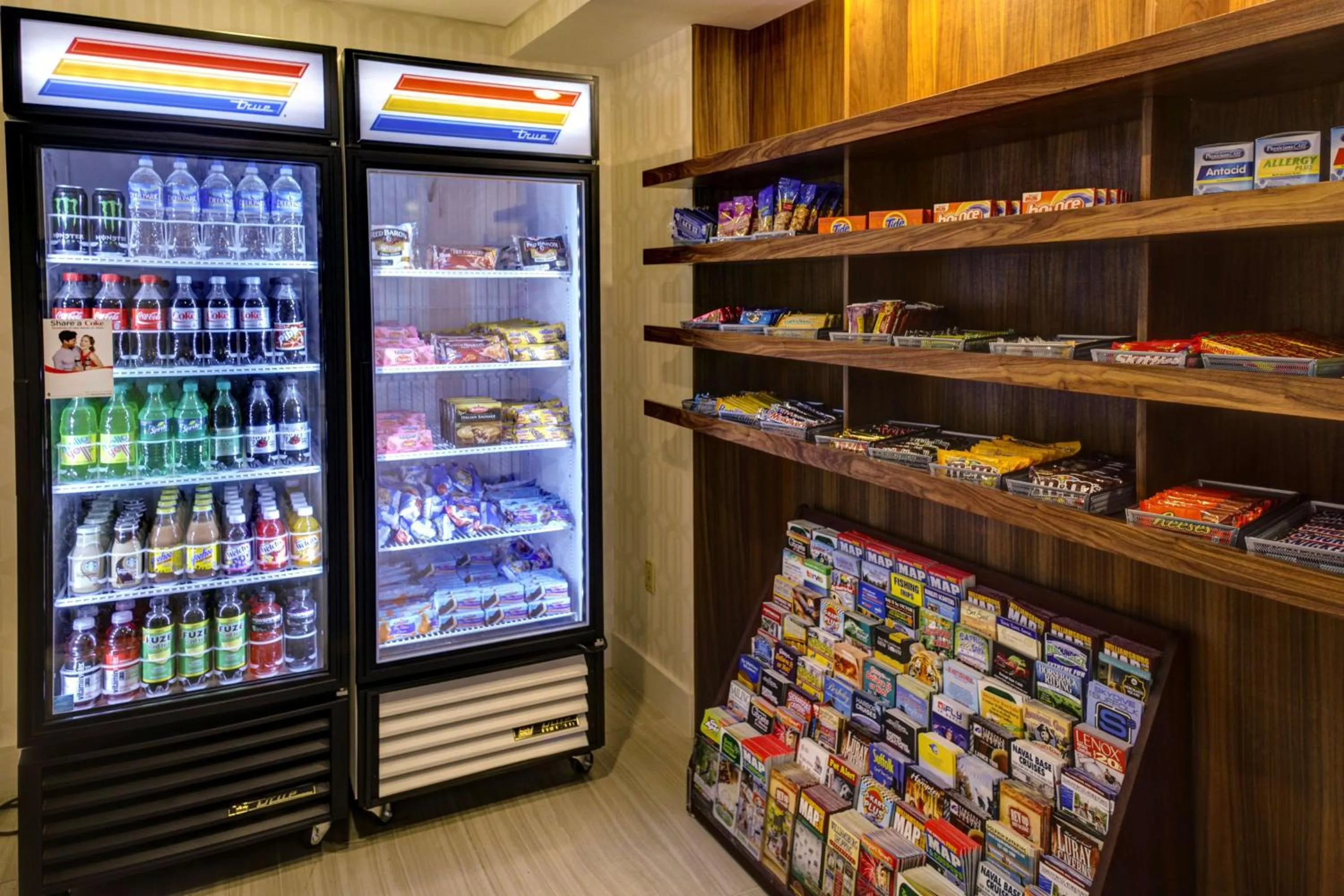 Restaurant/places to eat in Embassy Suites Williamsburg