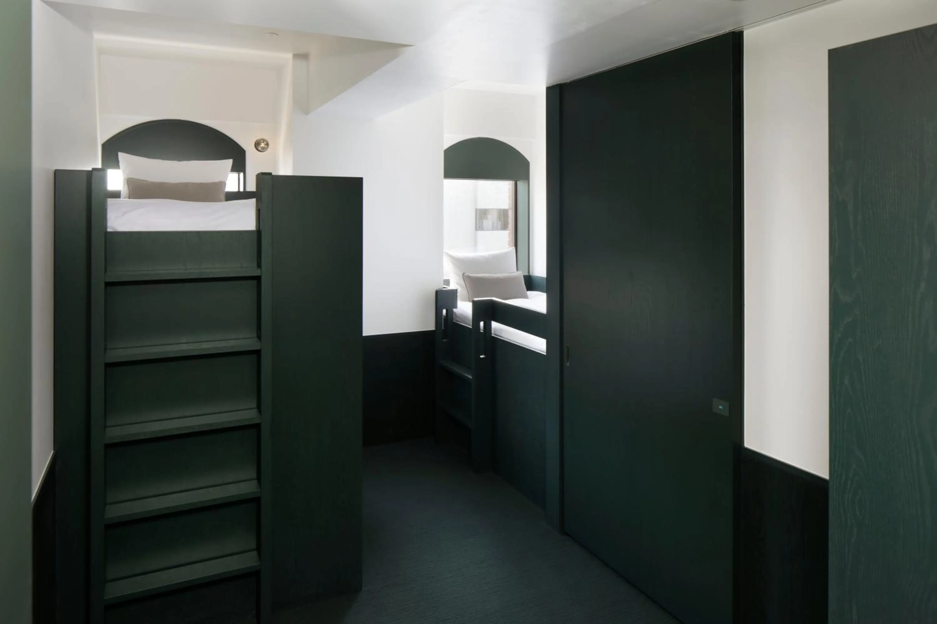 bunk bed in DDD HOTEL