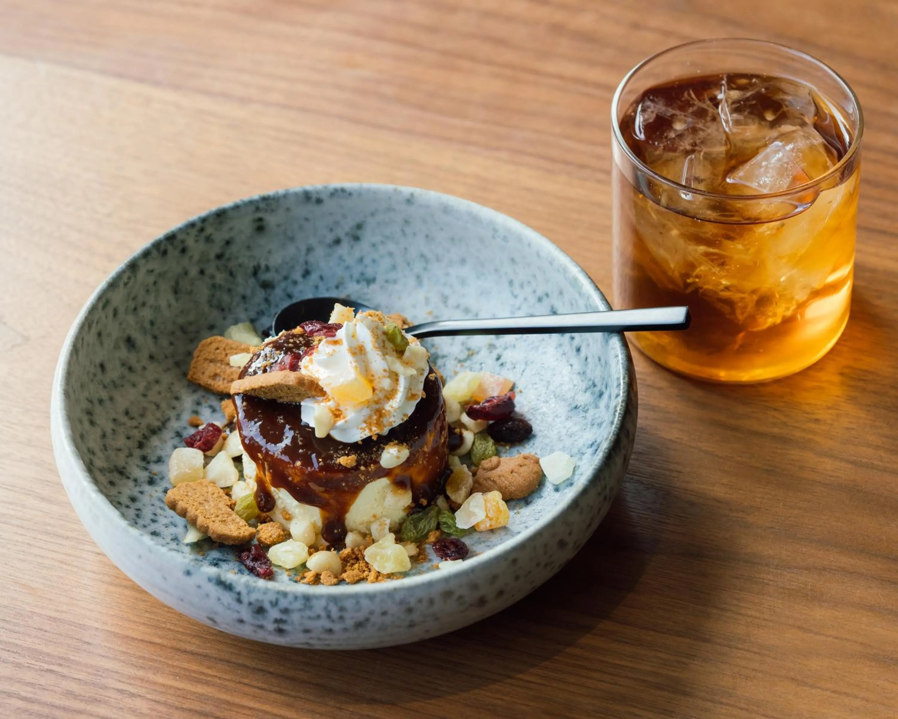 Food and drinks in DDD HOTEL