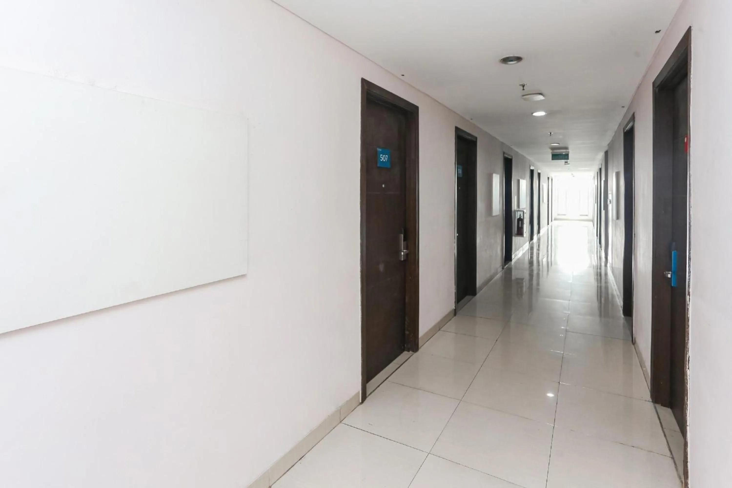 Lobby or reception in Collection O Cikarang Near President University Formerly Enviro
