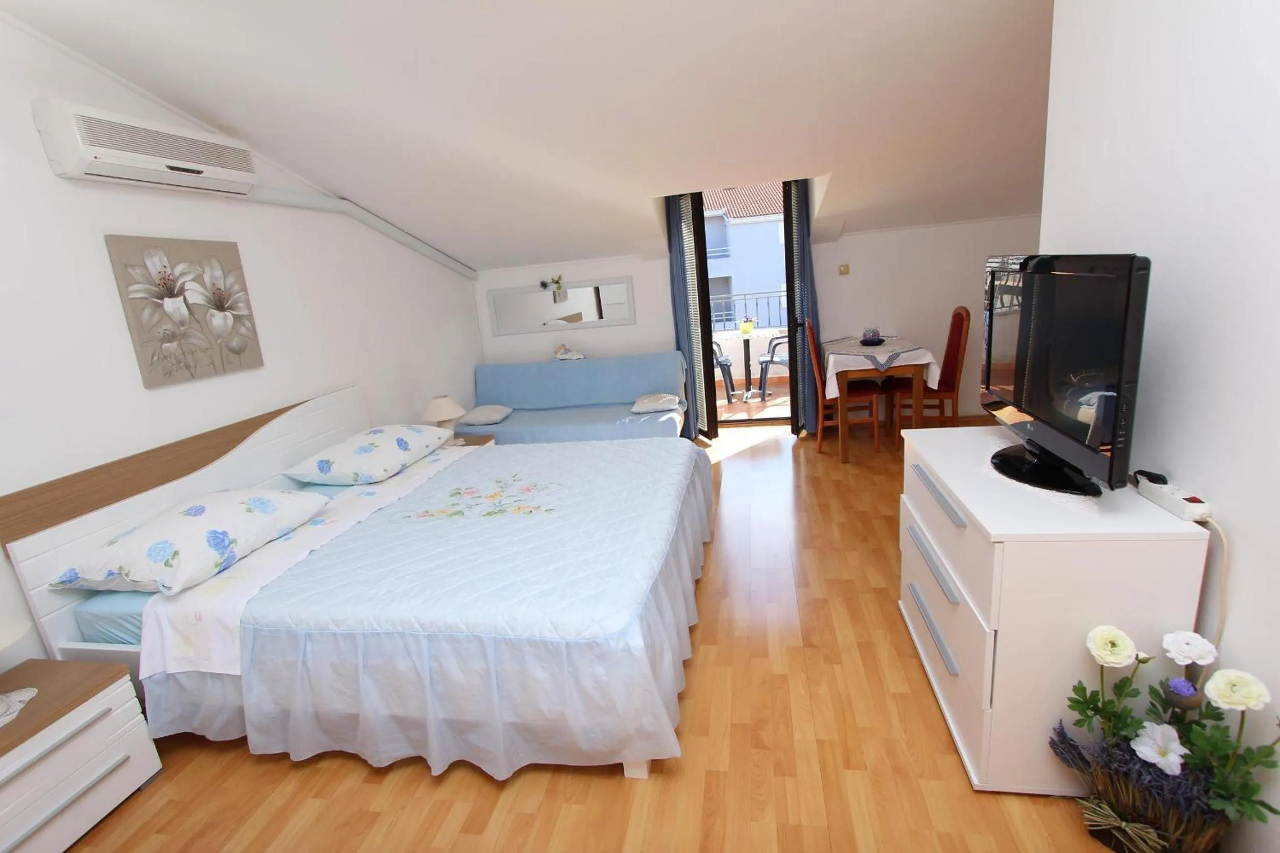 Apartments Dujmović