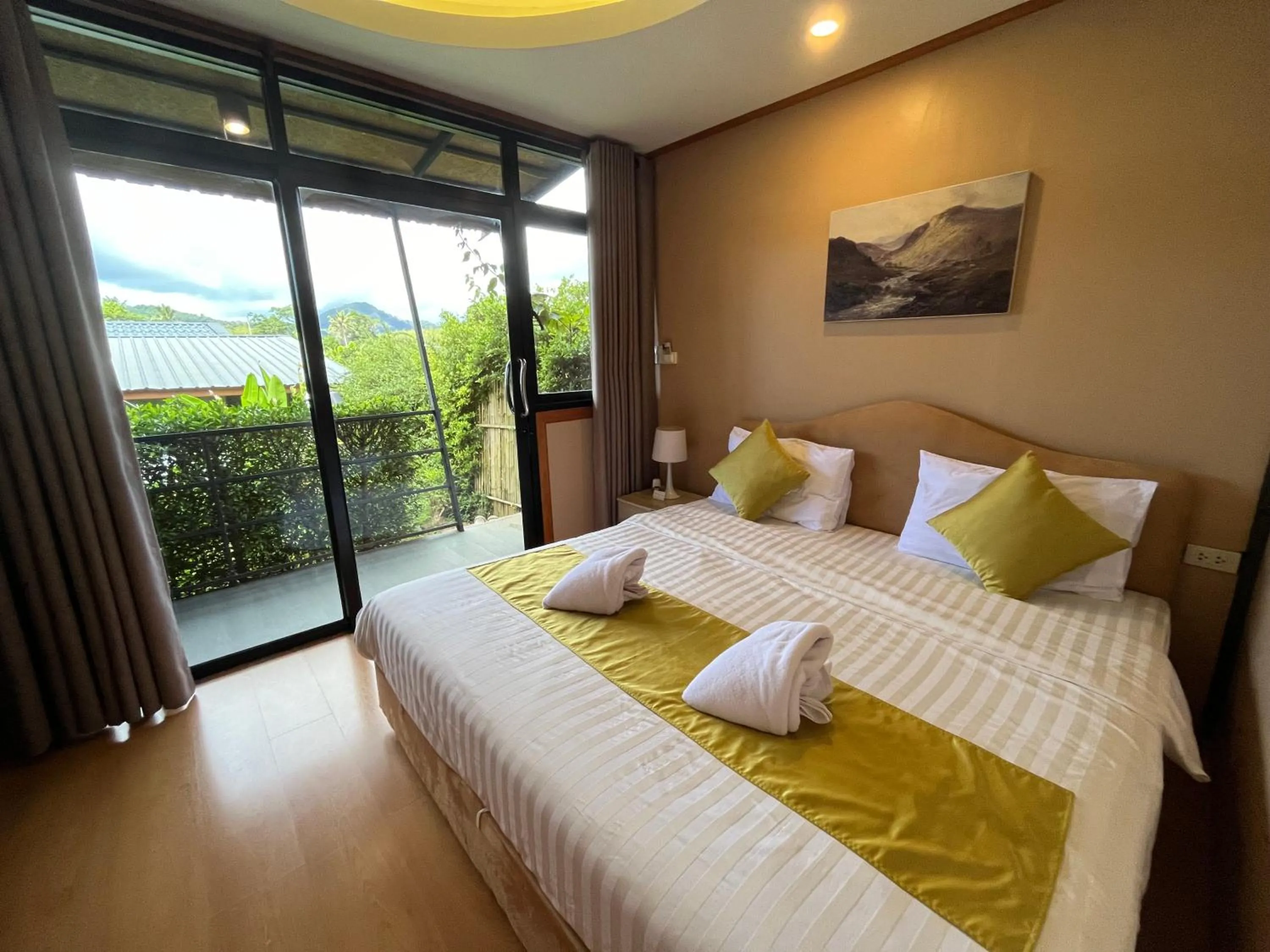 Bedroom, Bed in Marigold Aonang Resort