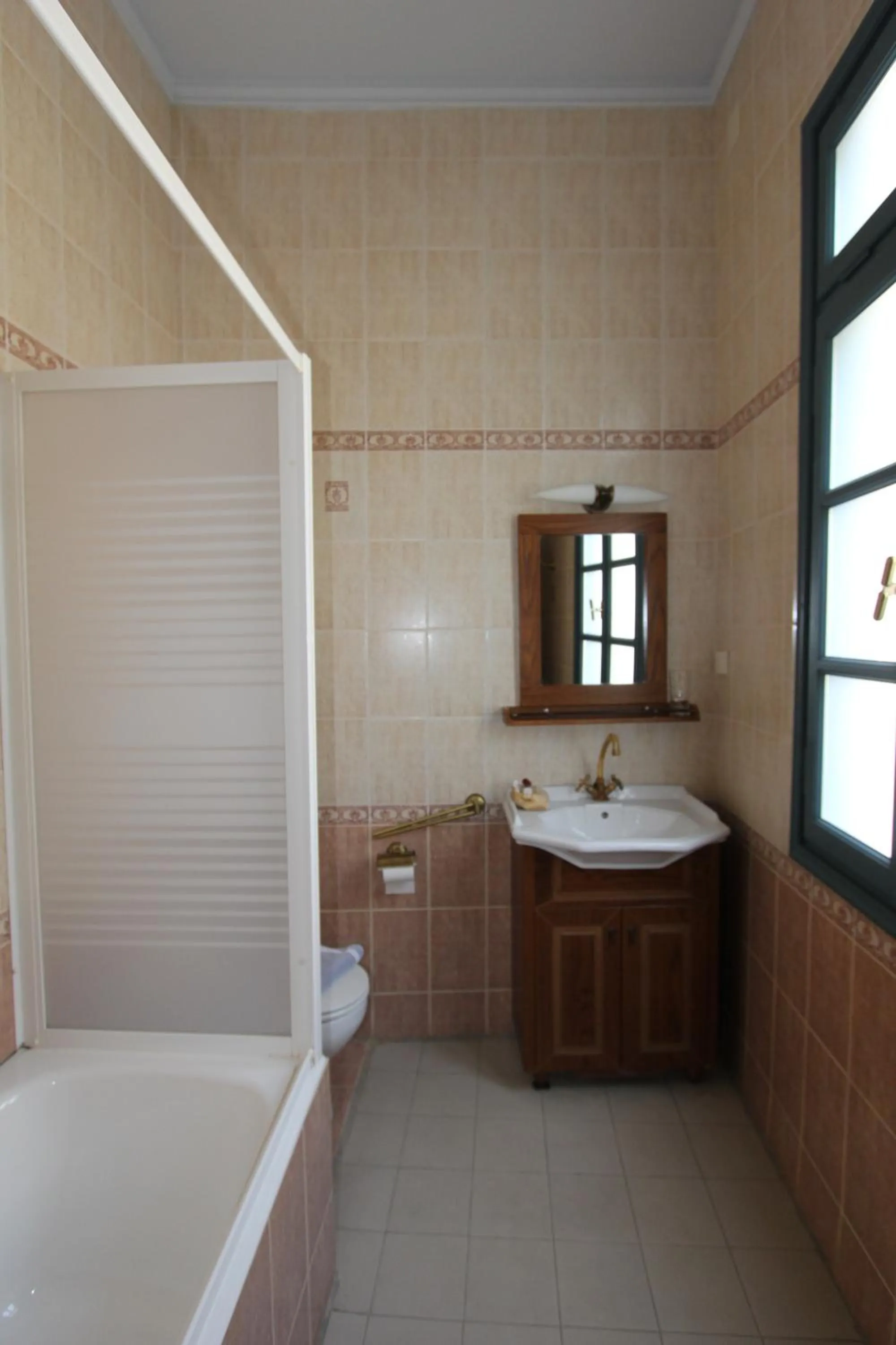 Bathroom in Polyxenia Hotel
