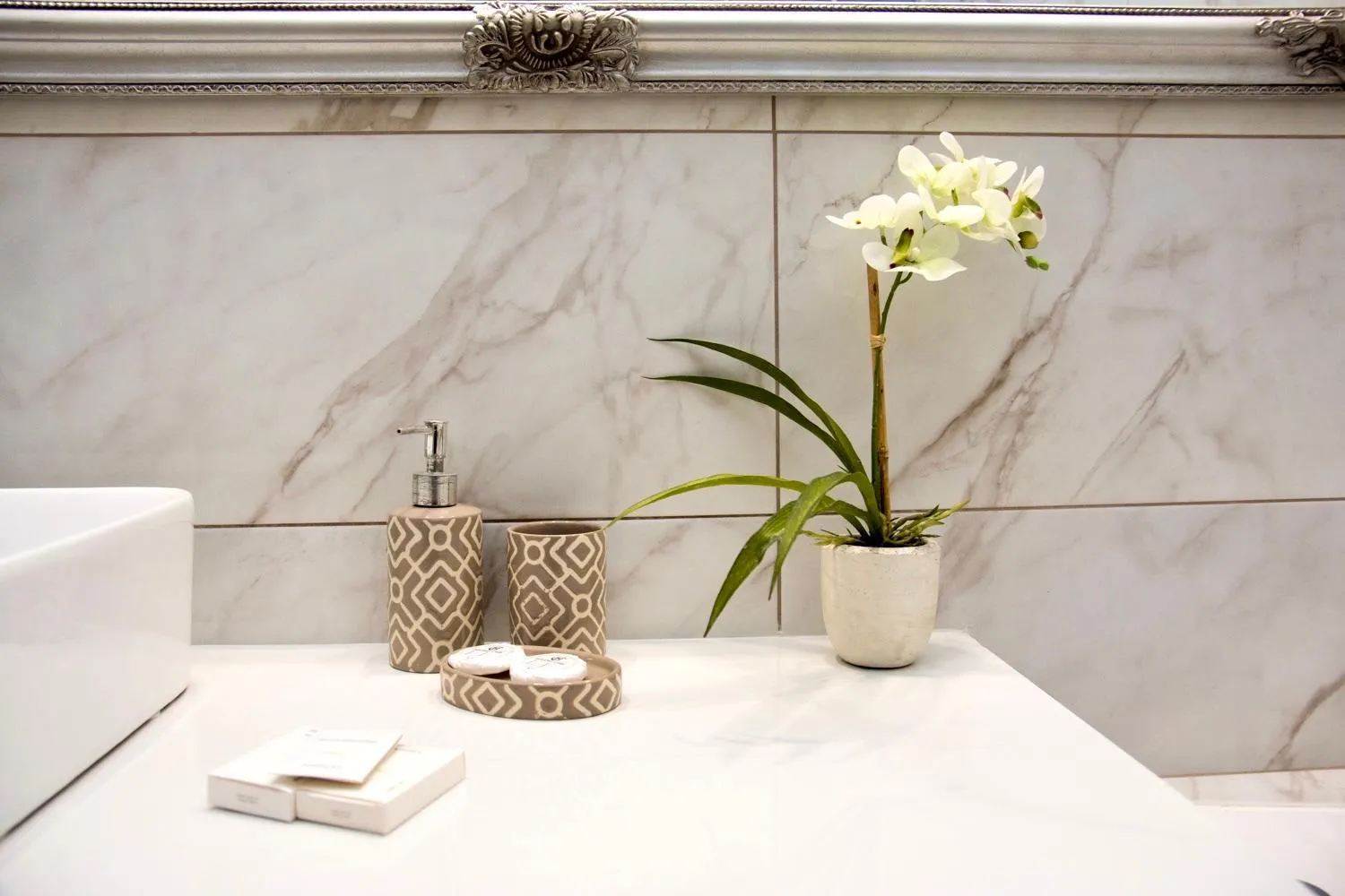 Bathroom in Arxontiko Hotel