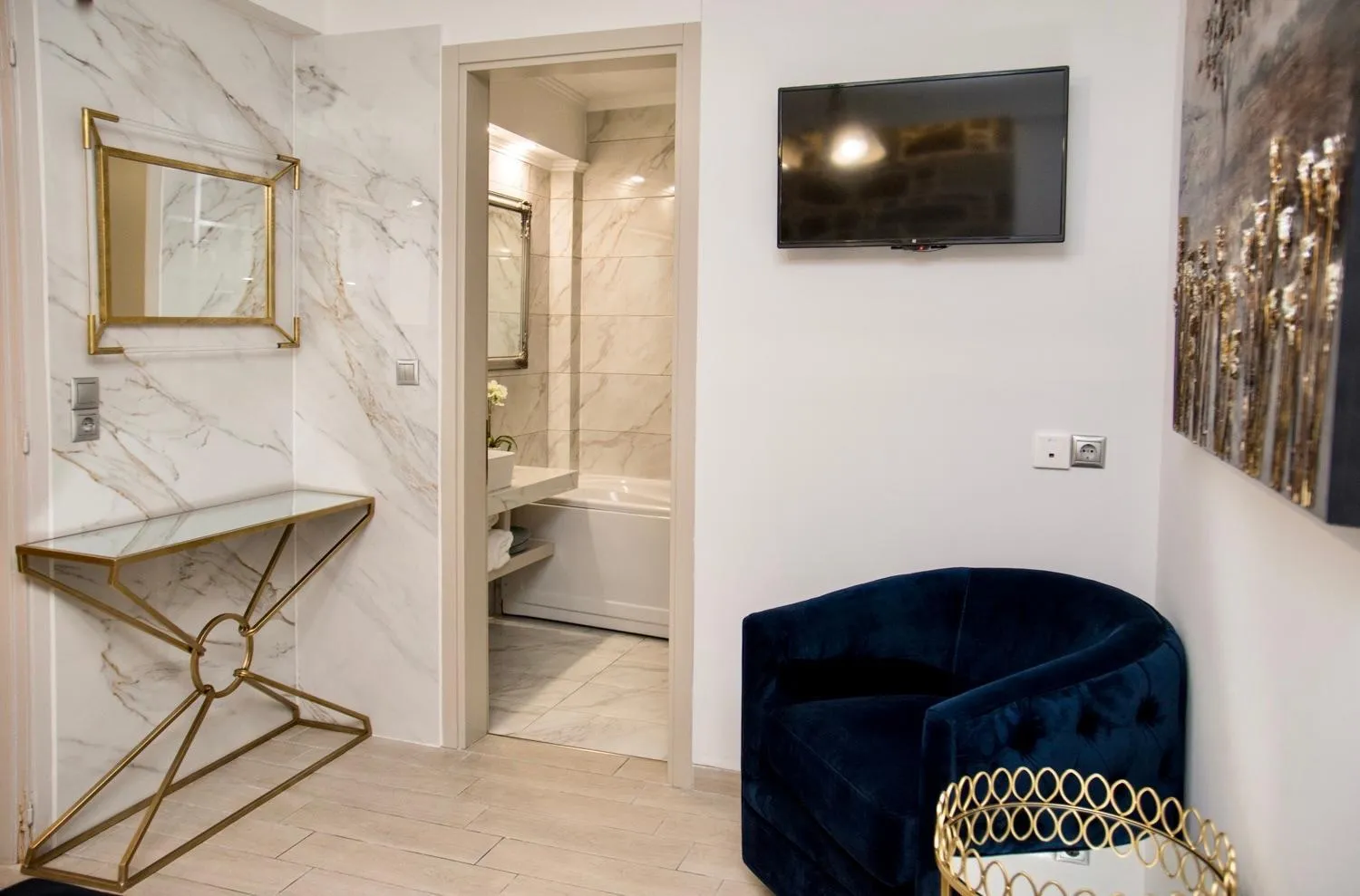 Bathroom in Arxontiko Hotel